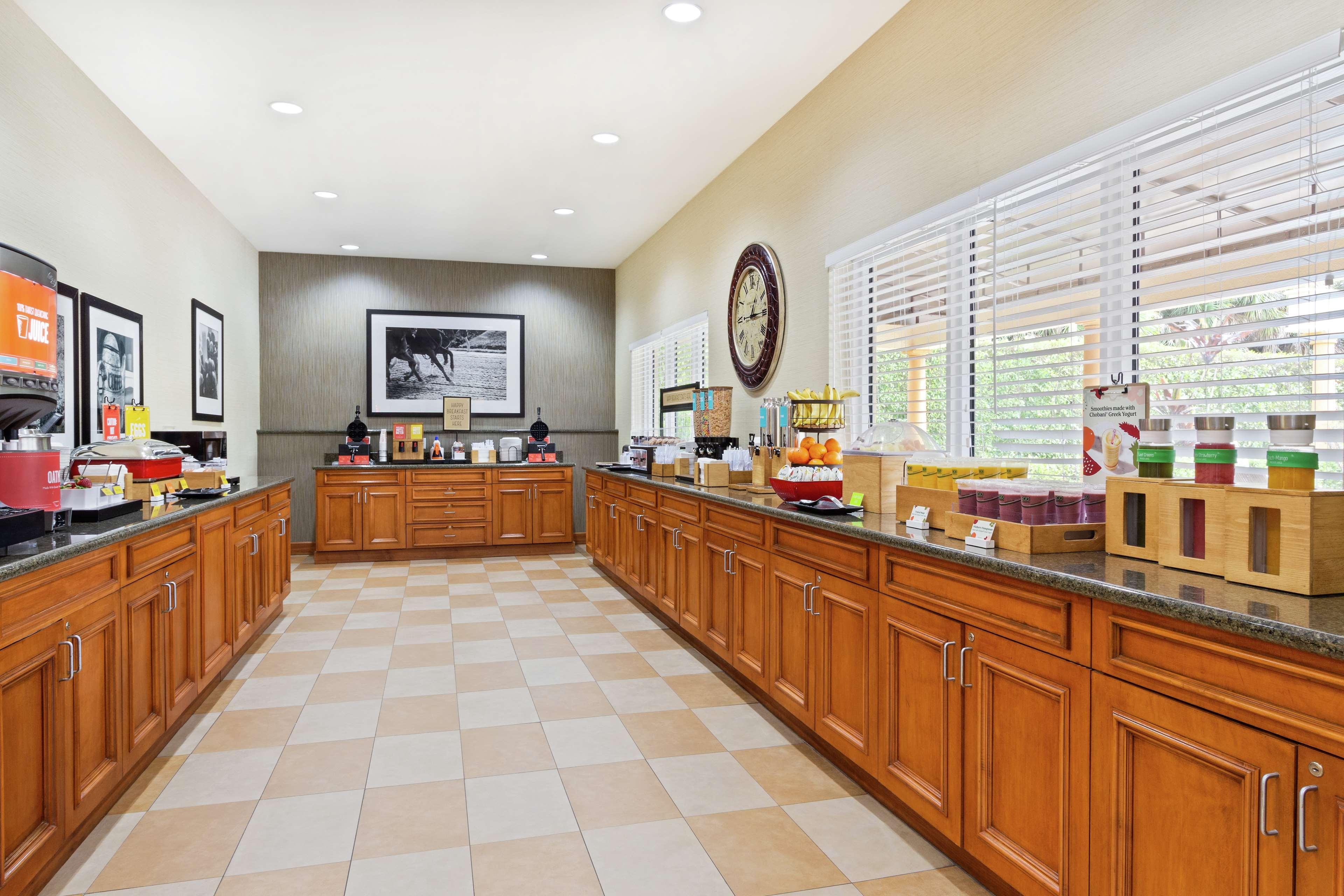 Hampton West Palm Beach-lake Worth-turnpike 3*
