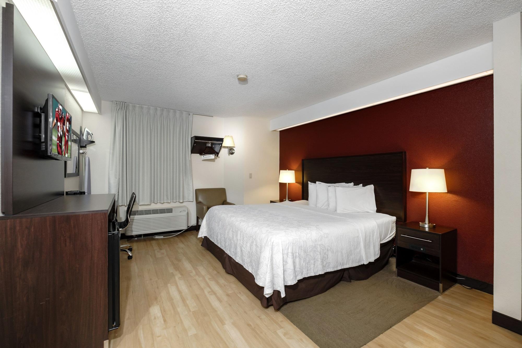 Hotel Red Roof Plus+ Palm Coast