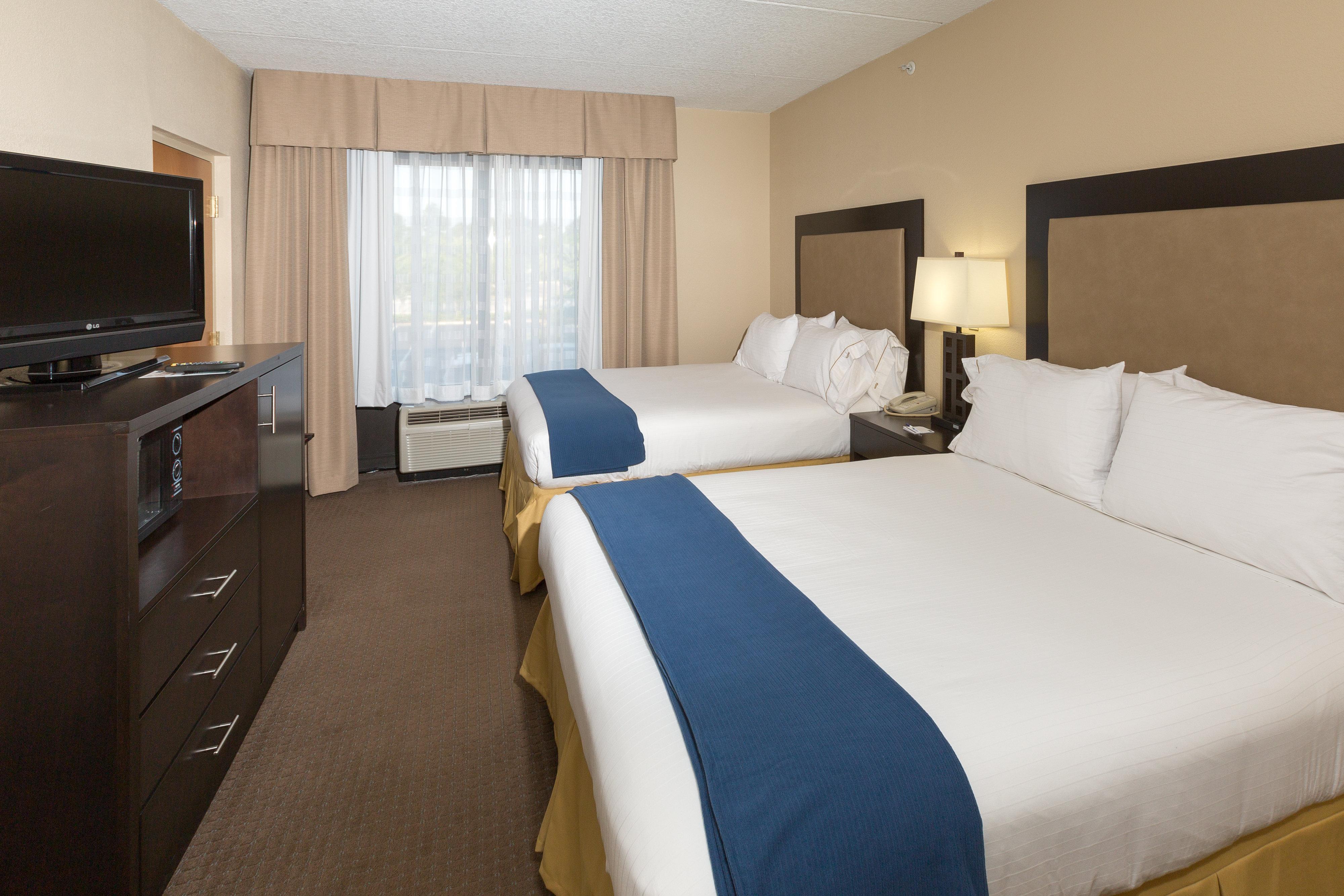 Express & Airport By Ihg Hotel 3*