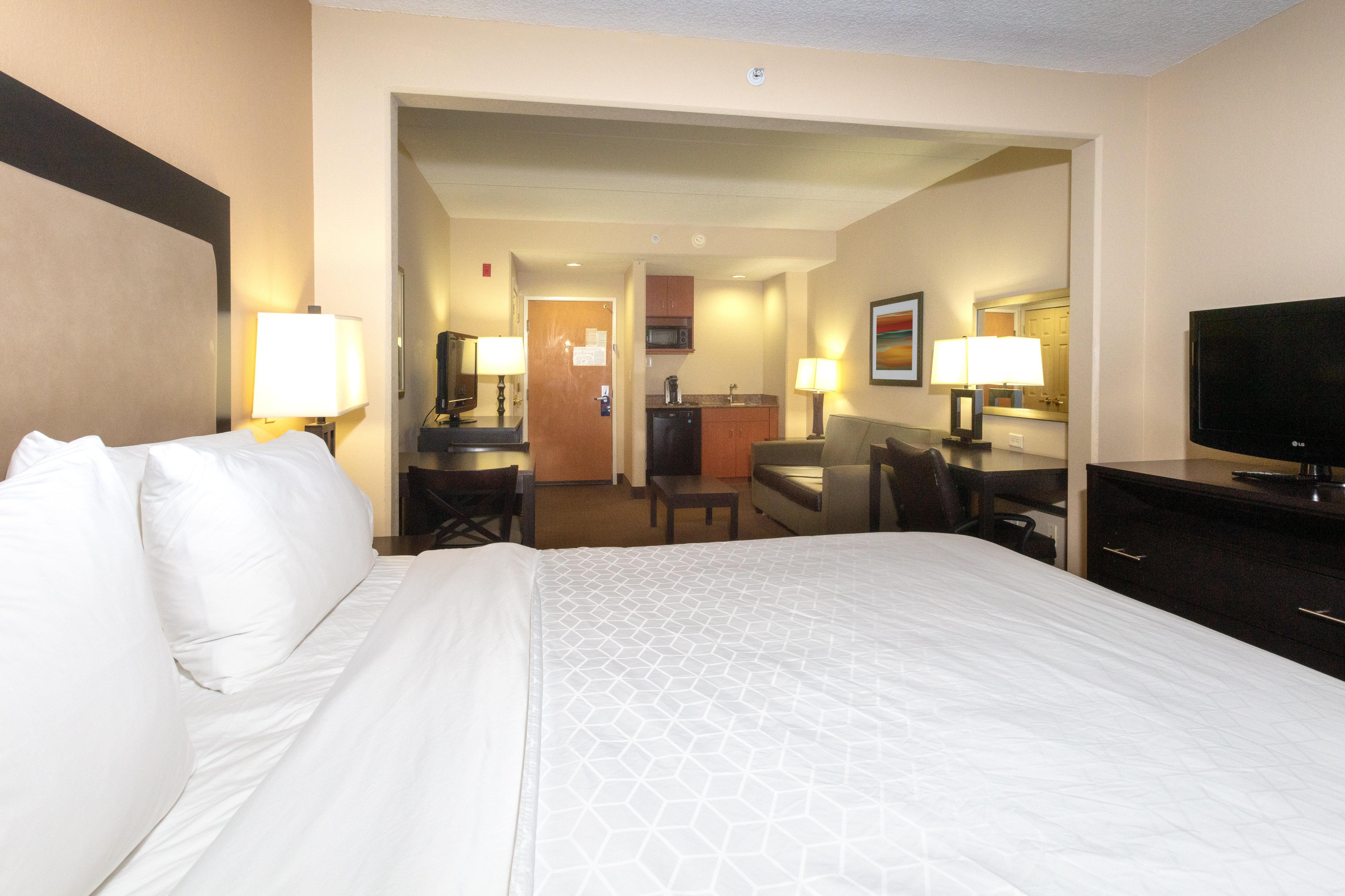 Hotel Express & Airport By Ihg