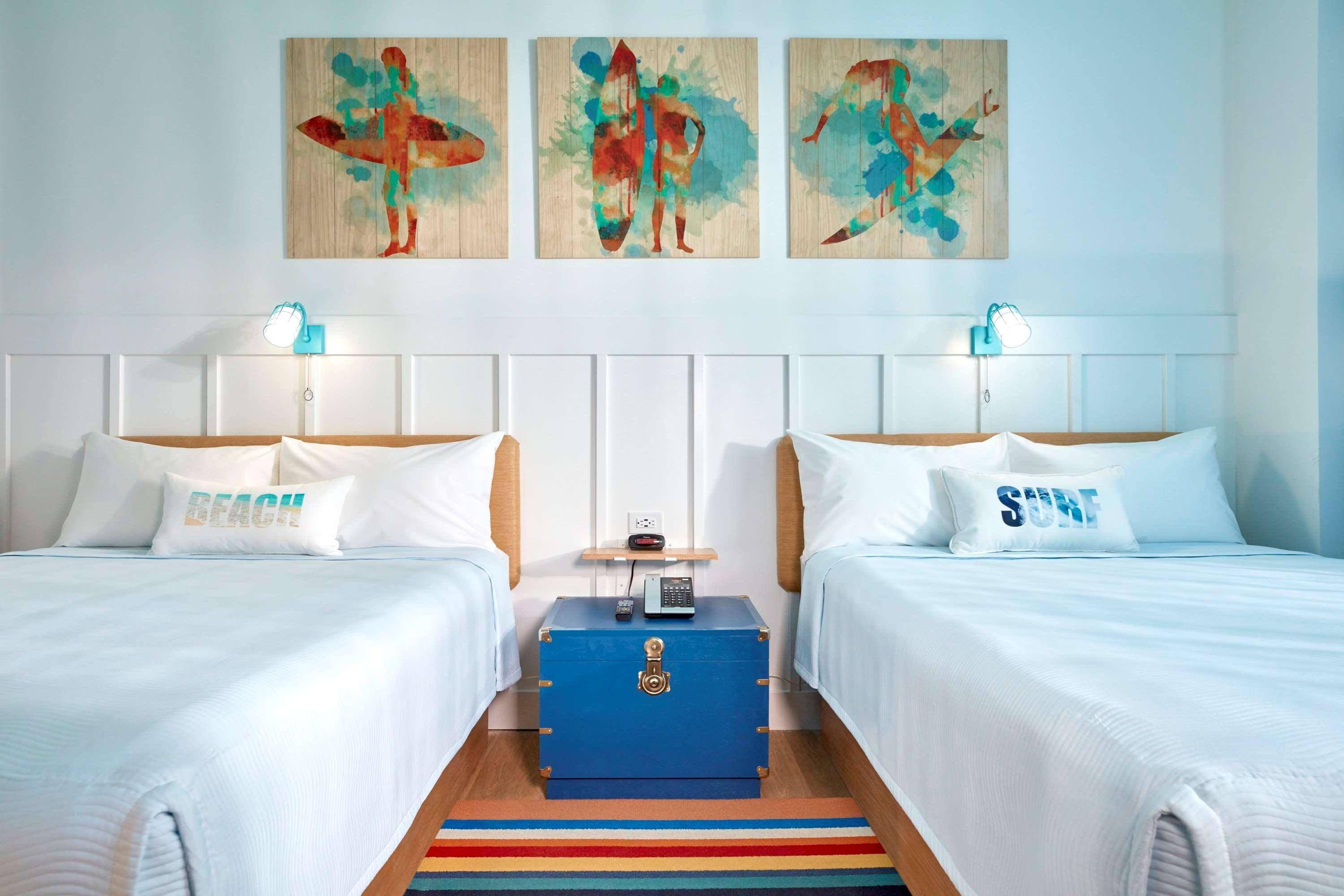 Universal's Endless Summer - Surfside And 3*