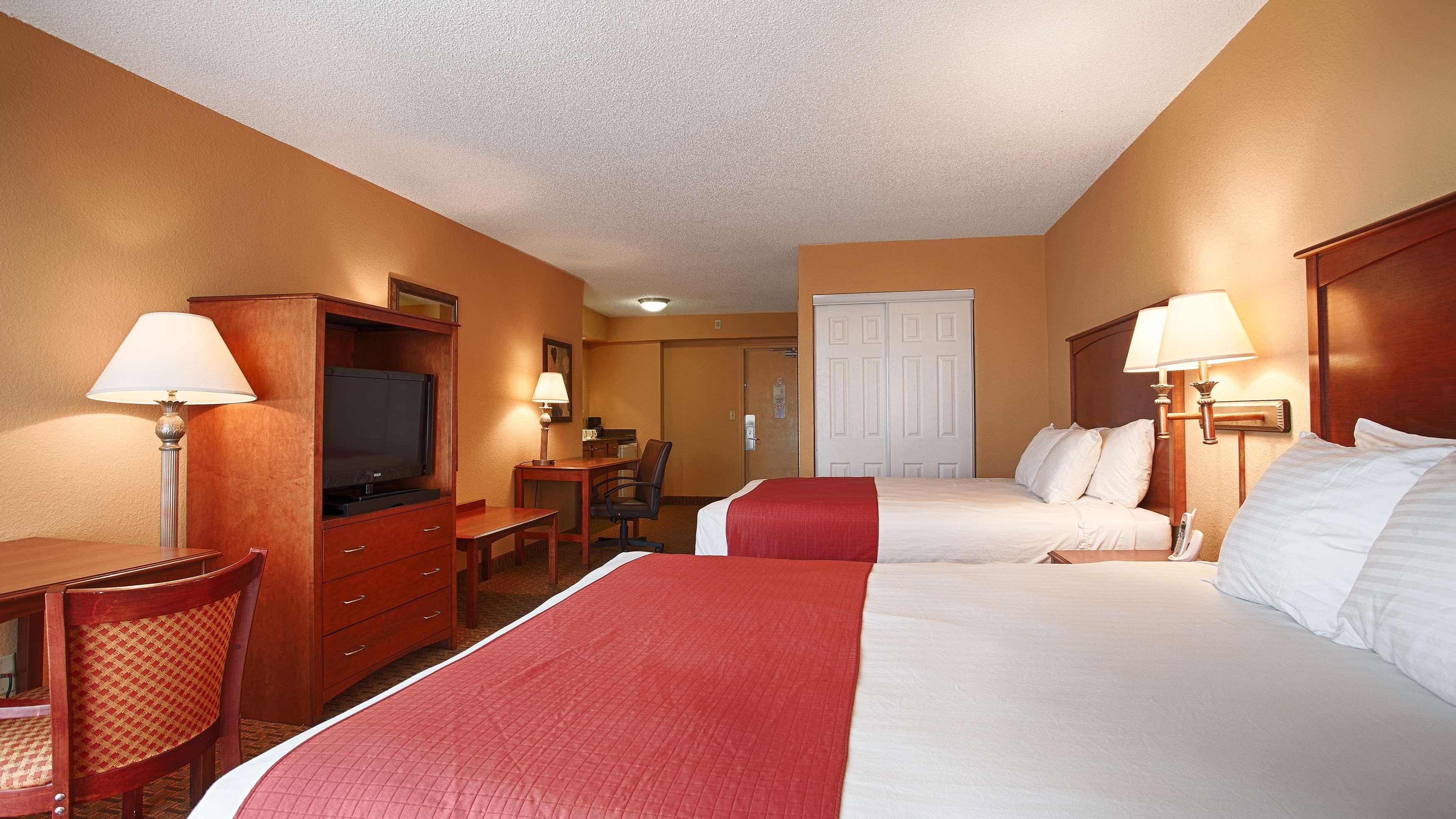 Spark By Hilton Ormond Oceanfront 3*