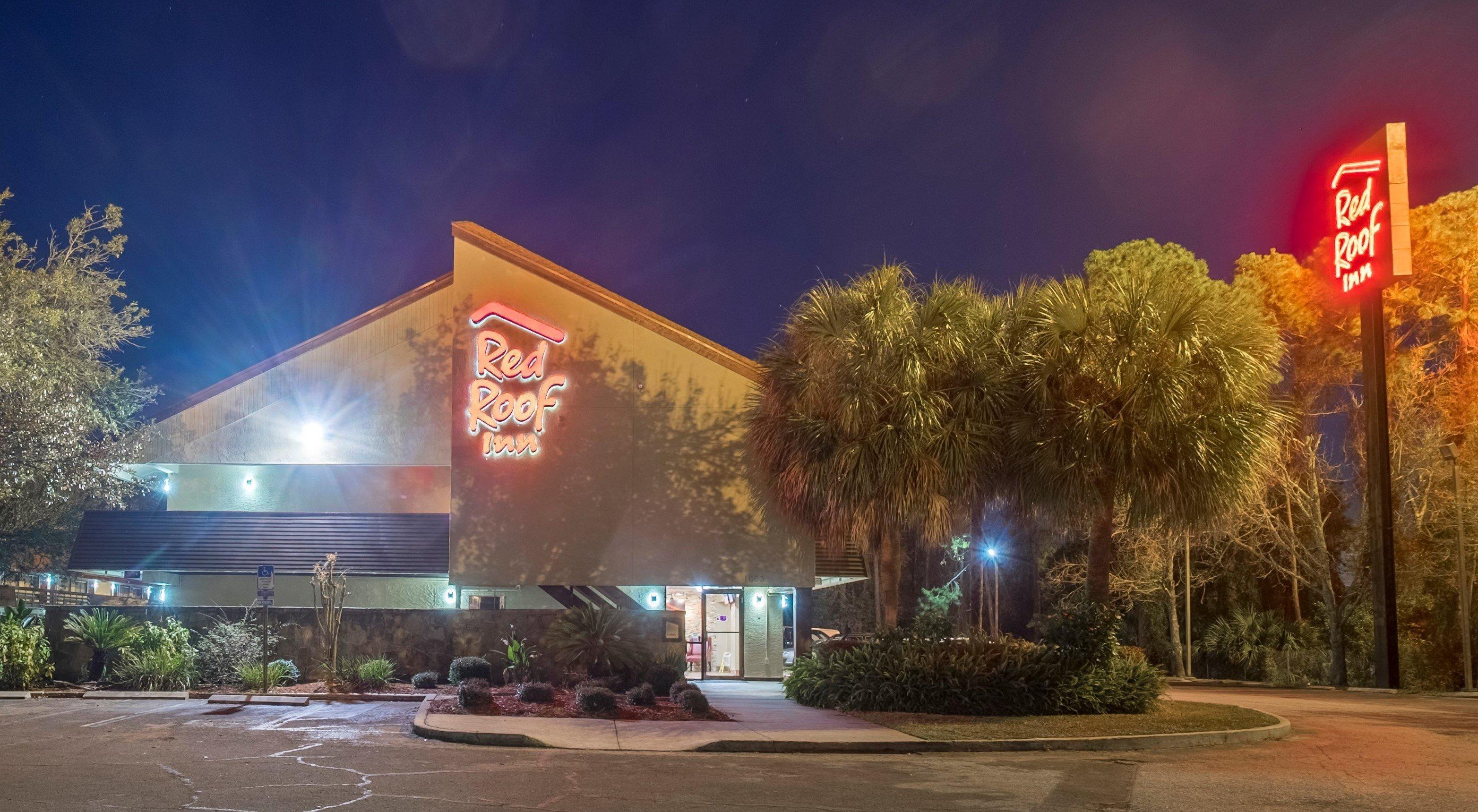 Red Roof - Orange Park 2*