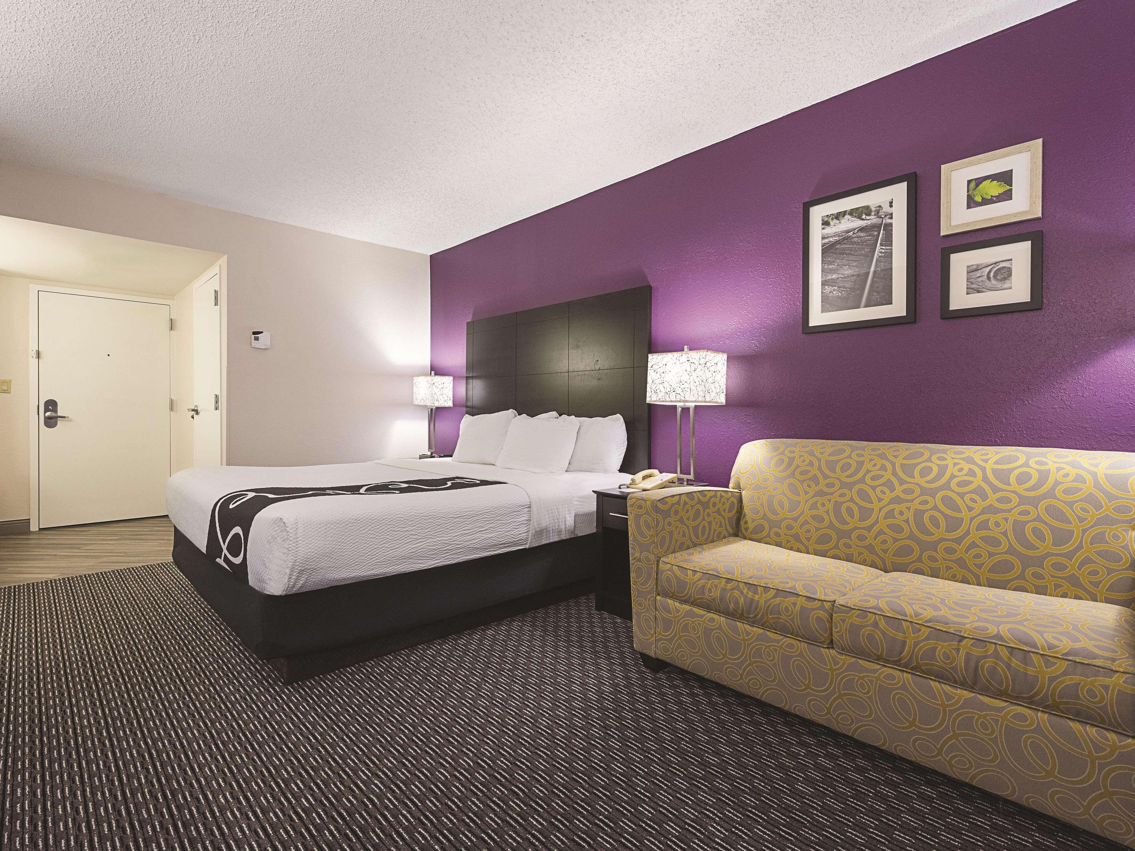 La Quinta By Wyndham At Sw 6th St Hotel