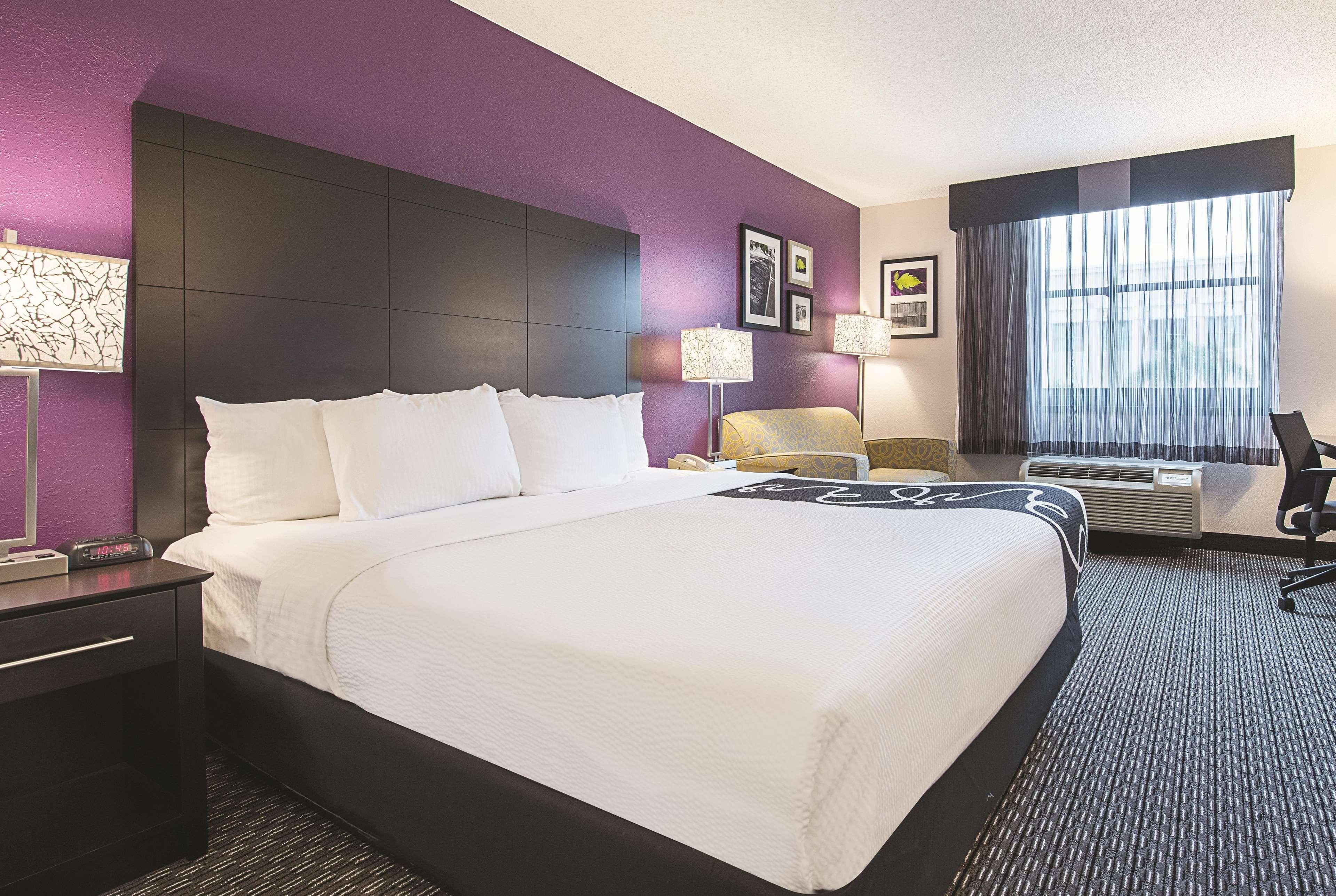 Hotel La Quinta By Wyndham At Sw 6th St 3*