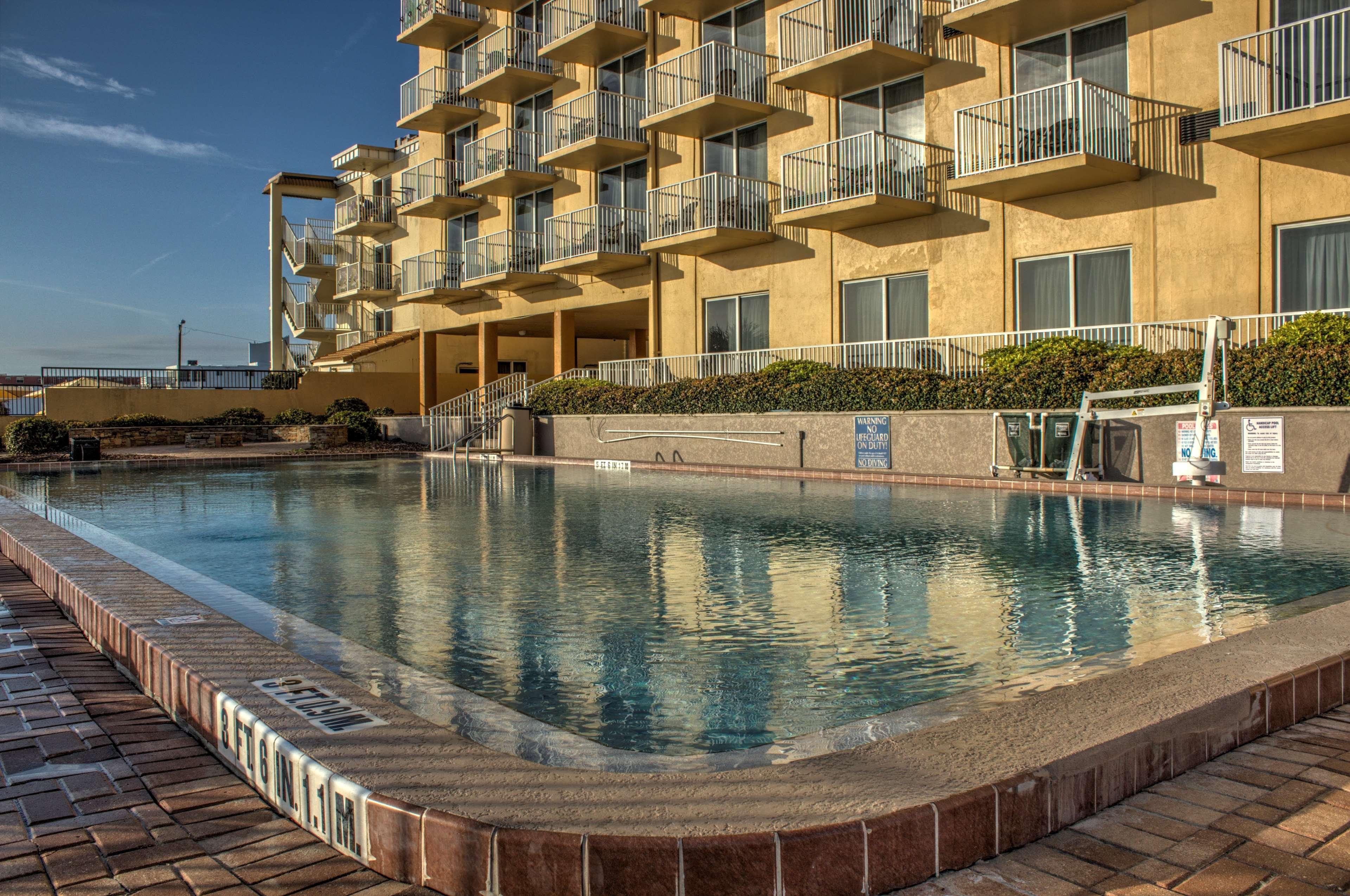 Spark By Hilton Ormond Oceanfront Hotel