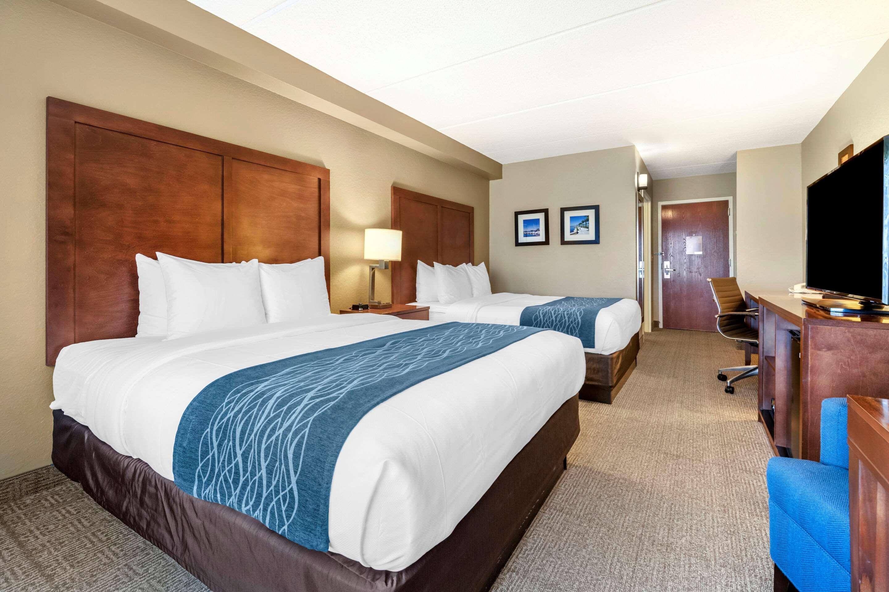Comfort & Orlando North Hotel