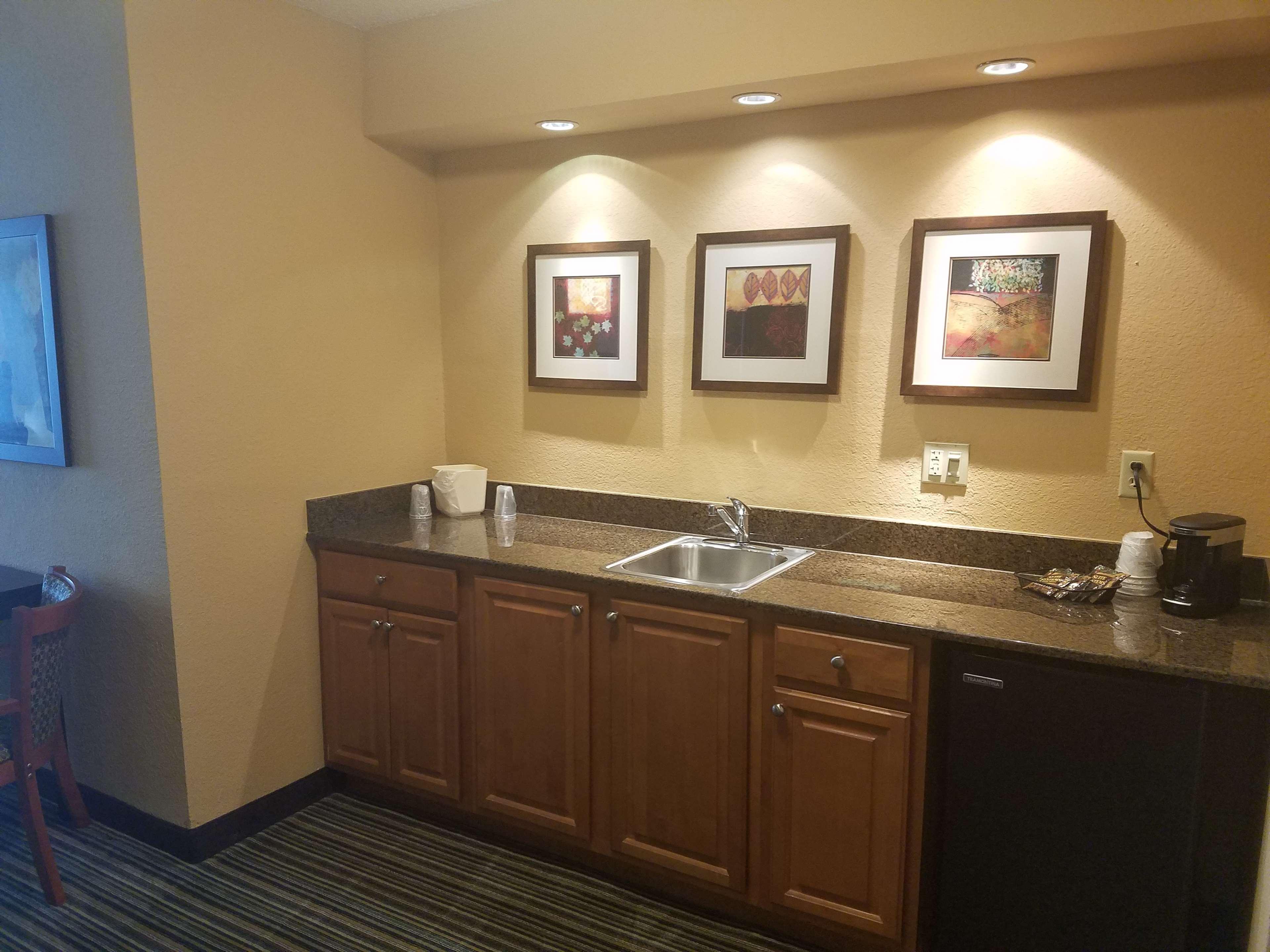 Hotel Spark By Hilton Ormond Oceanfront 3*