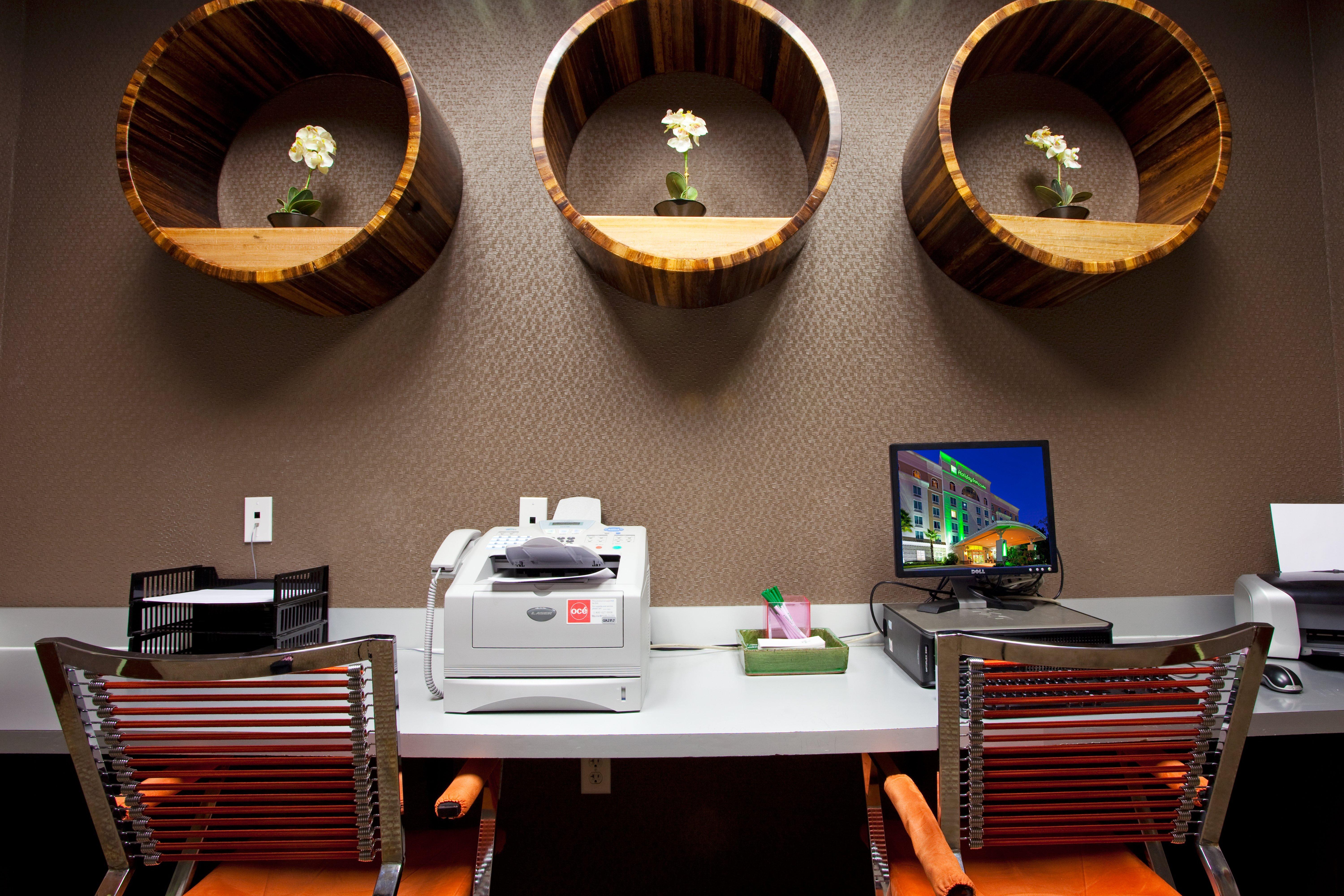 & Conference Center By Ihg 3*