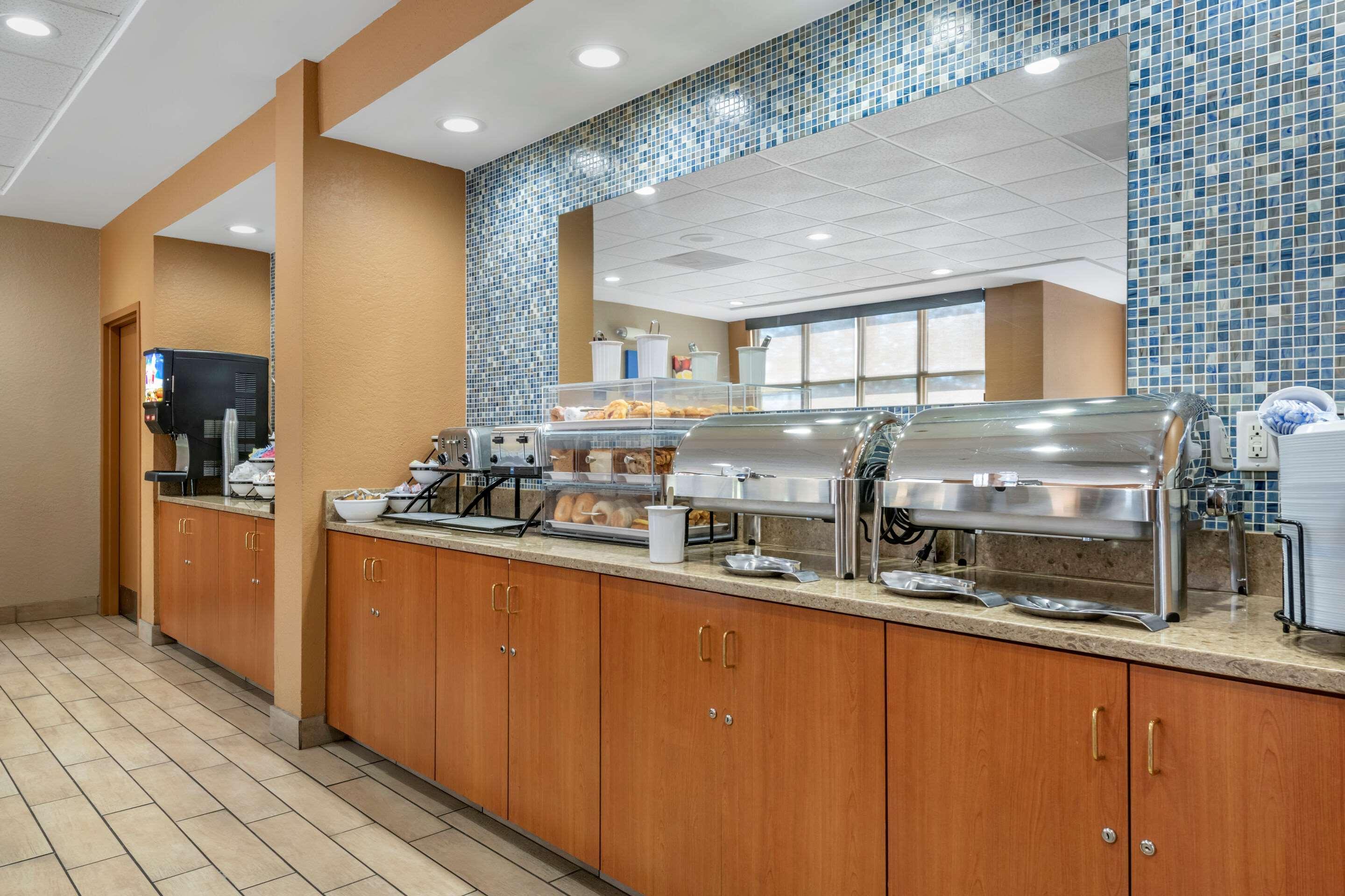 Comfort & Orlando North Hotel Sanford