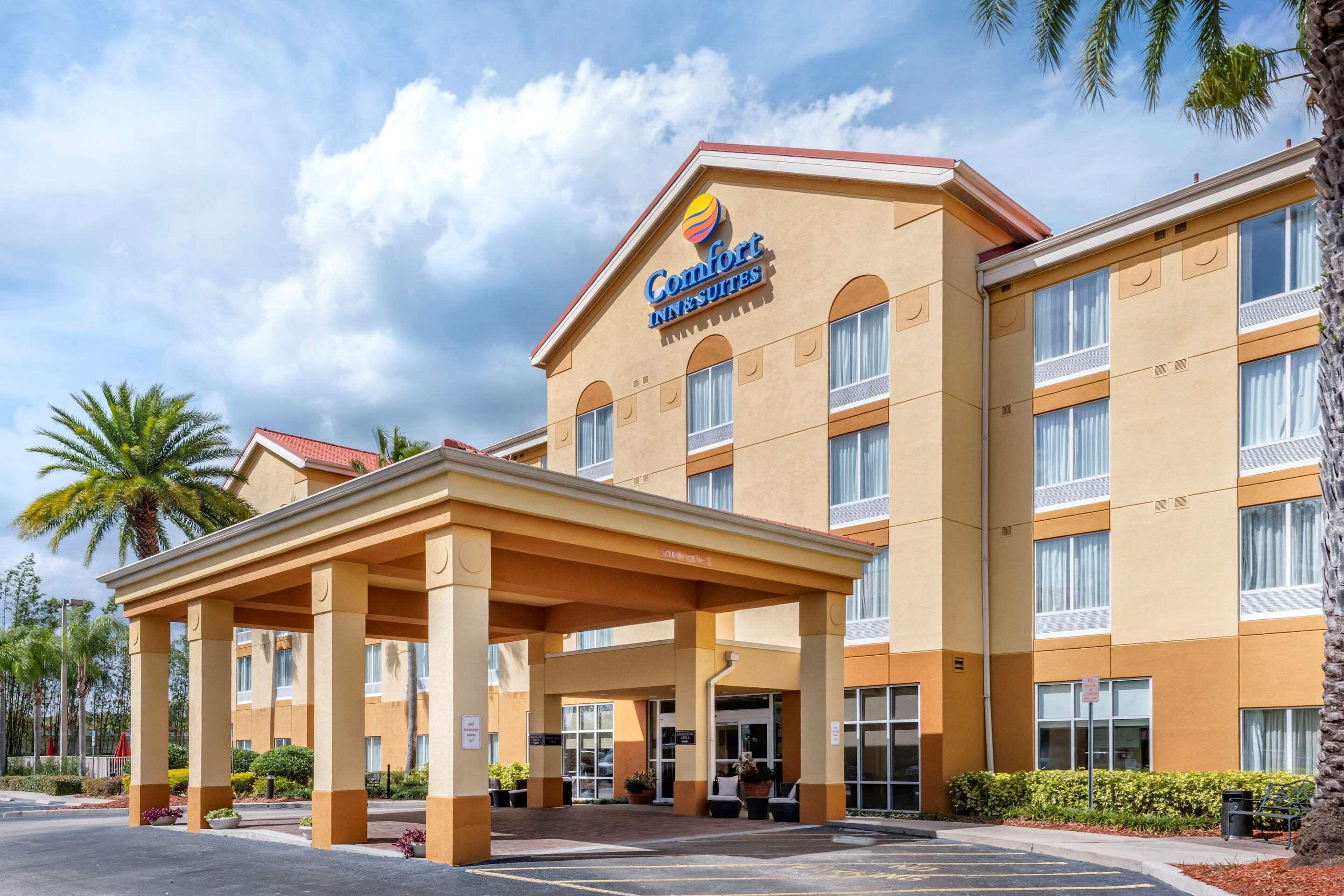 Comfort & Orlando North Hotel 3*