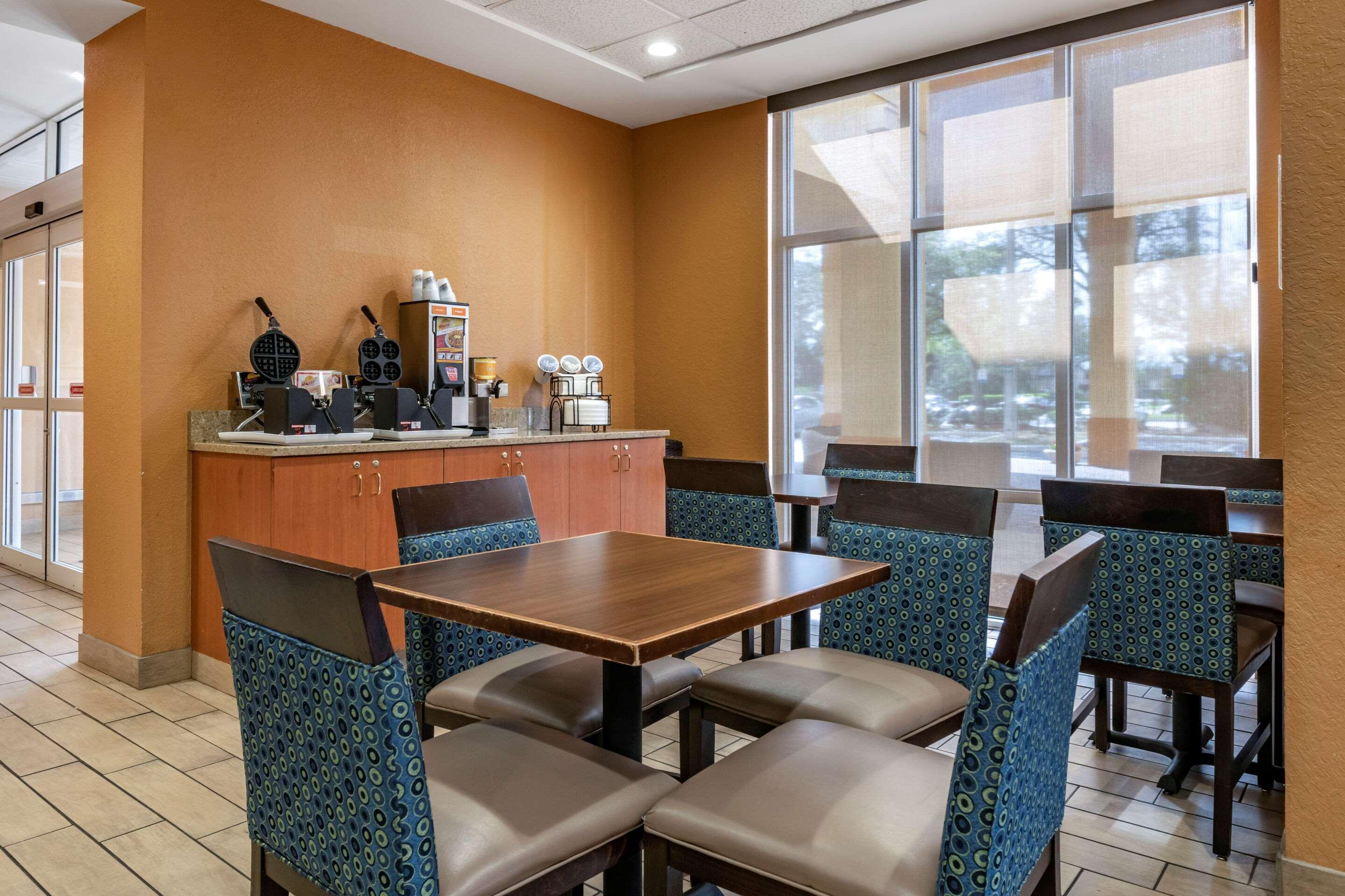 Comfort & Orlando North Hotel Sanford