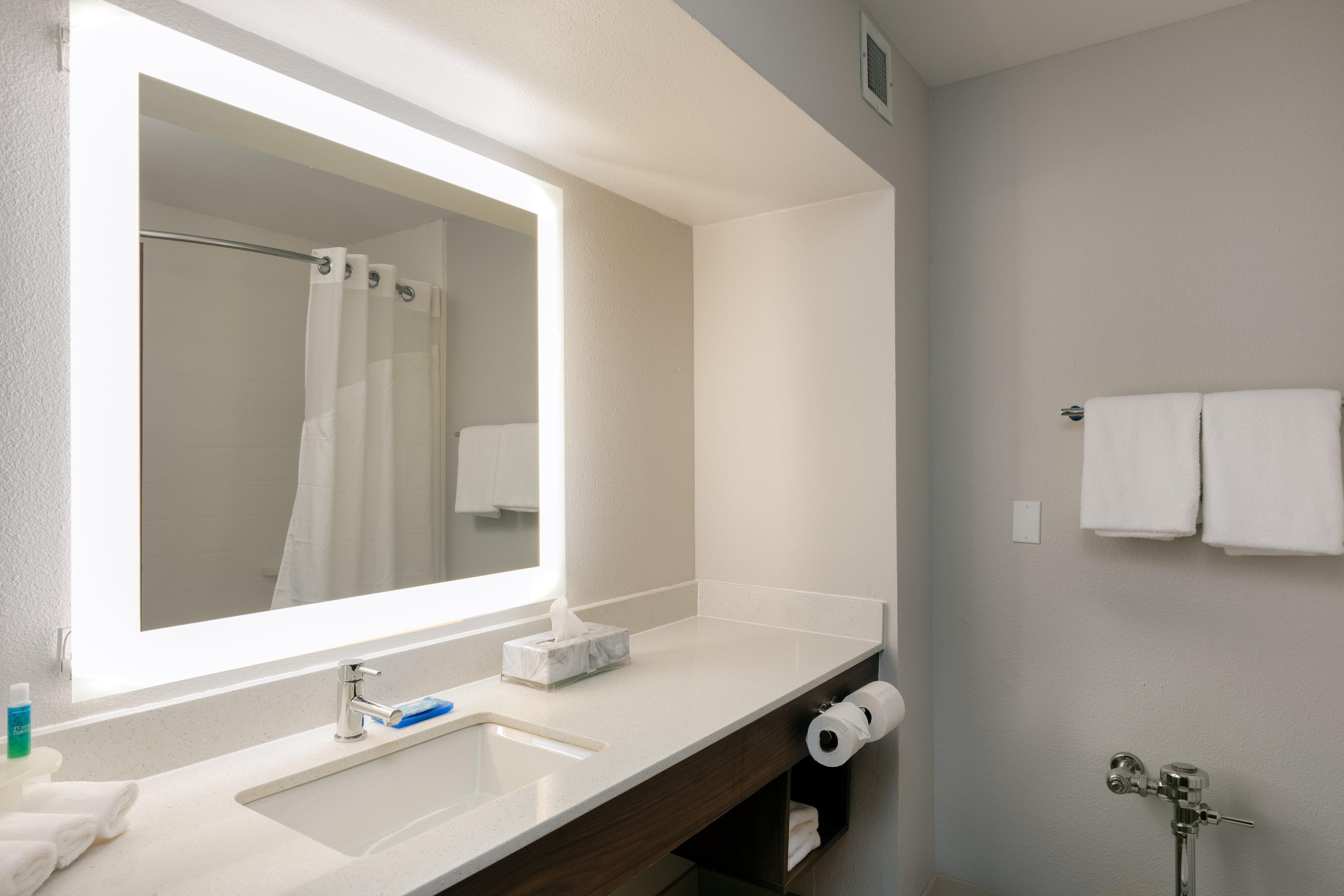 Express & East I-10 By Ihg Hotel 2*
