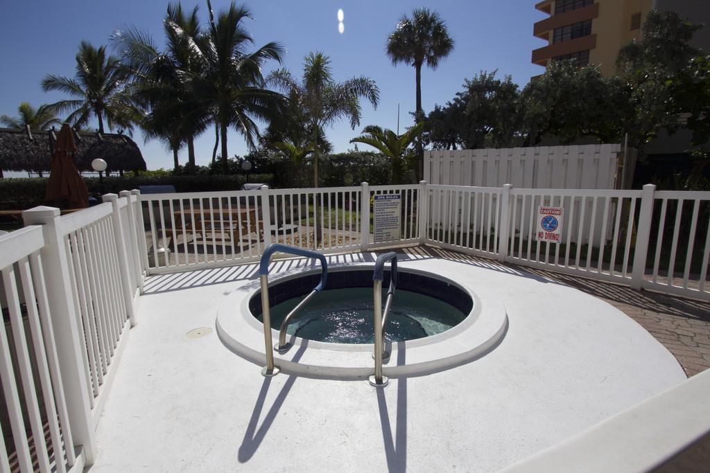 Hotel La Costa Club Pompano Beach