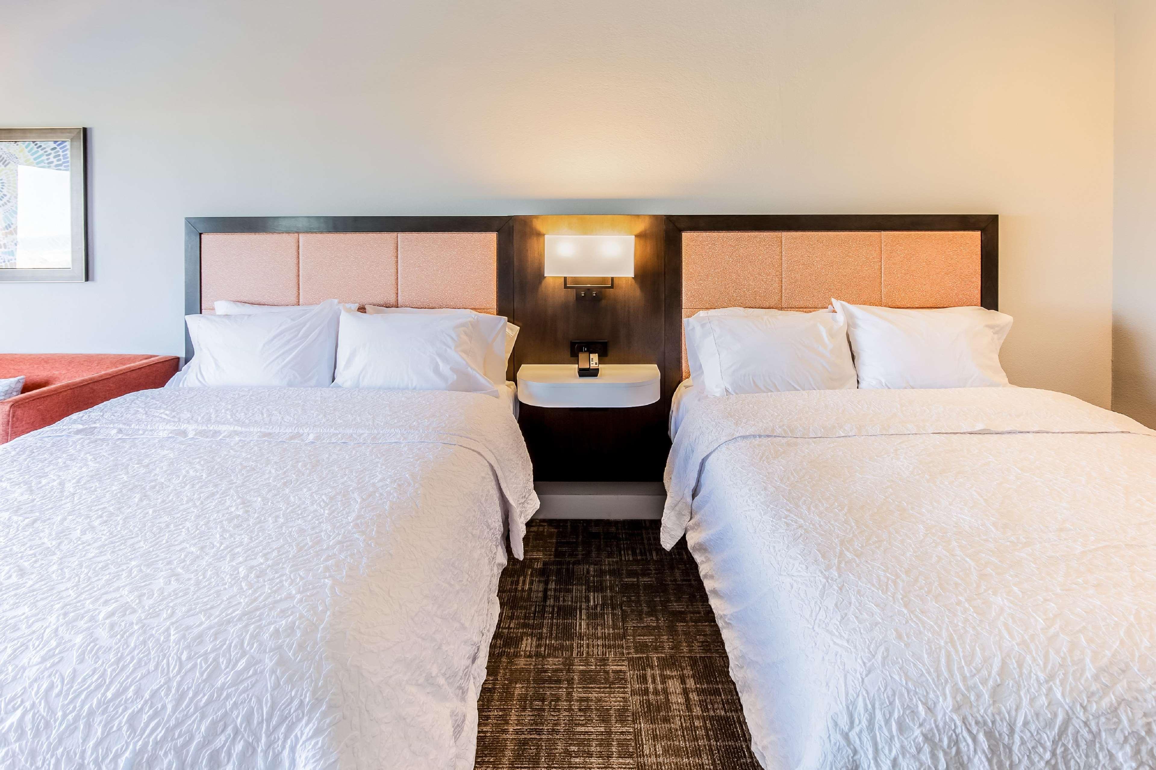 Hotel Hampton Pensacola 3*