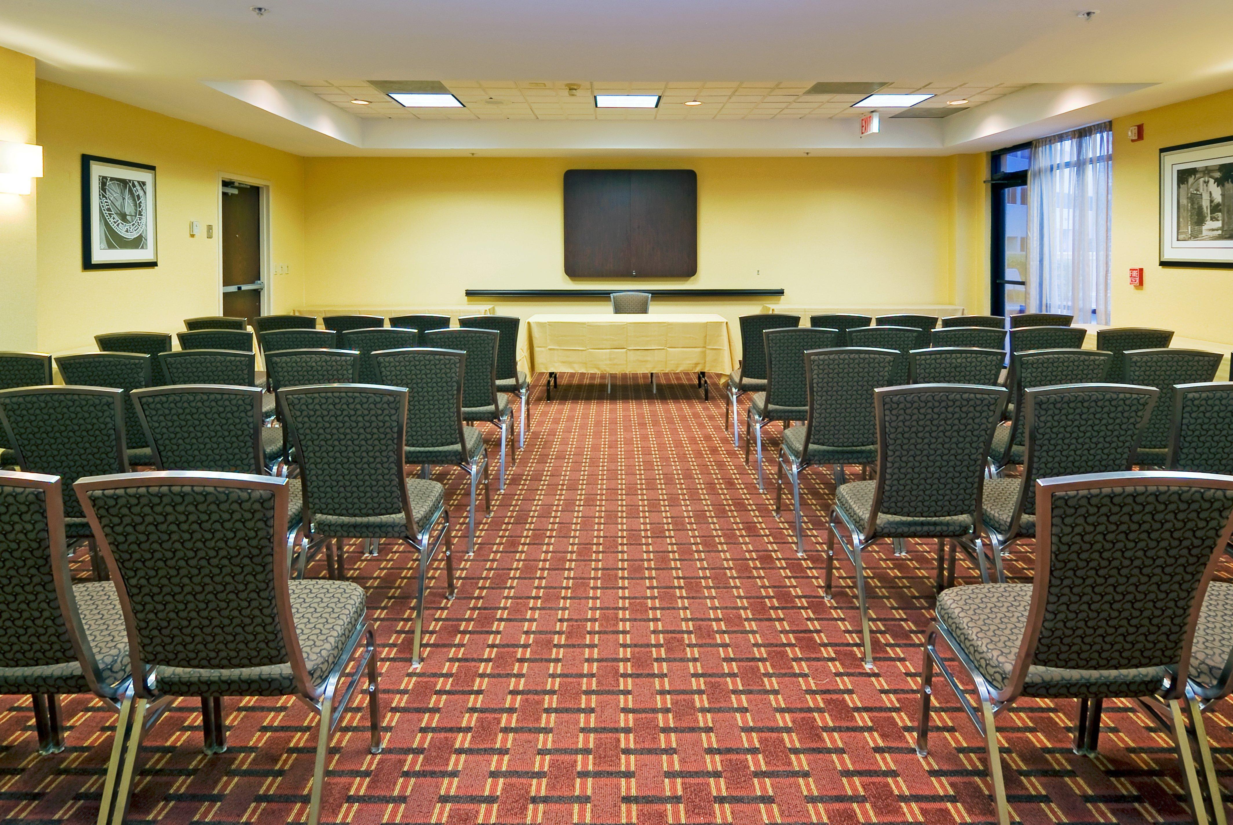 Express & East-miami By Ihg Hotel 2*