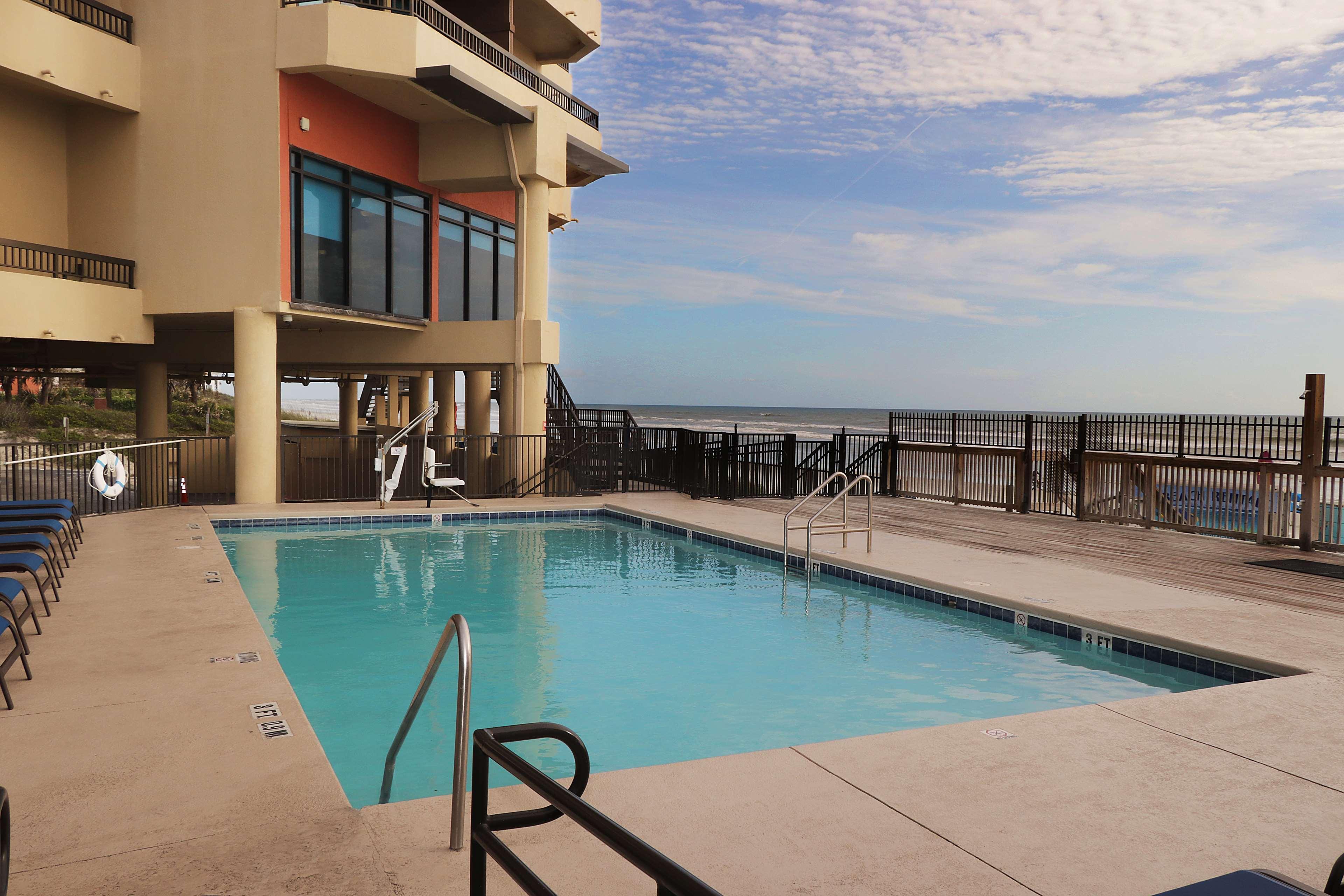 Western New Smyrna & 3*