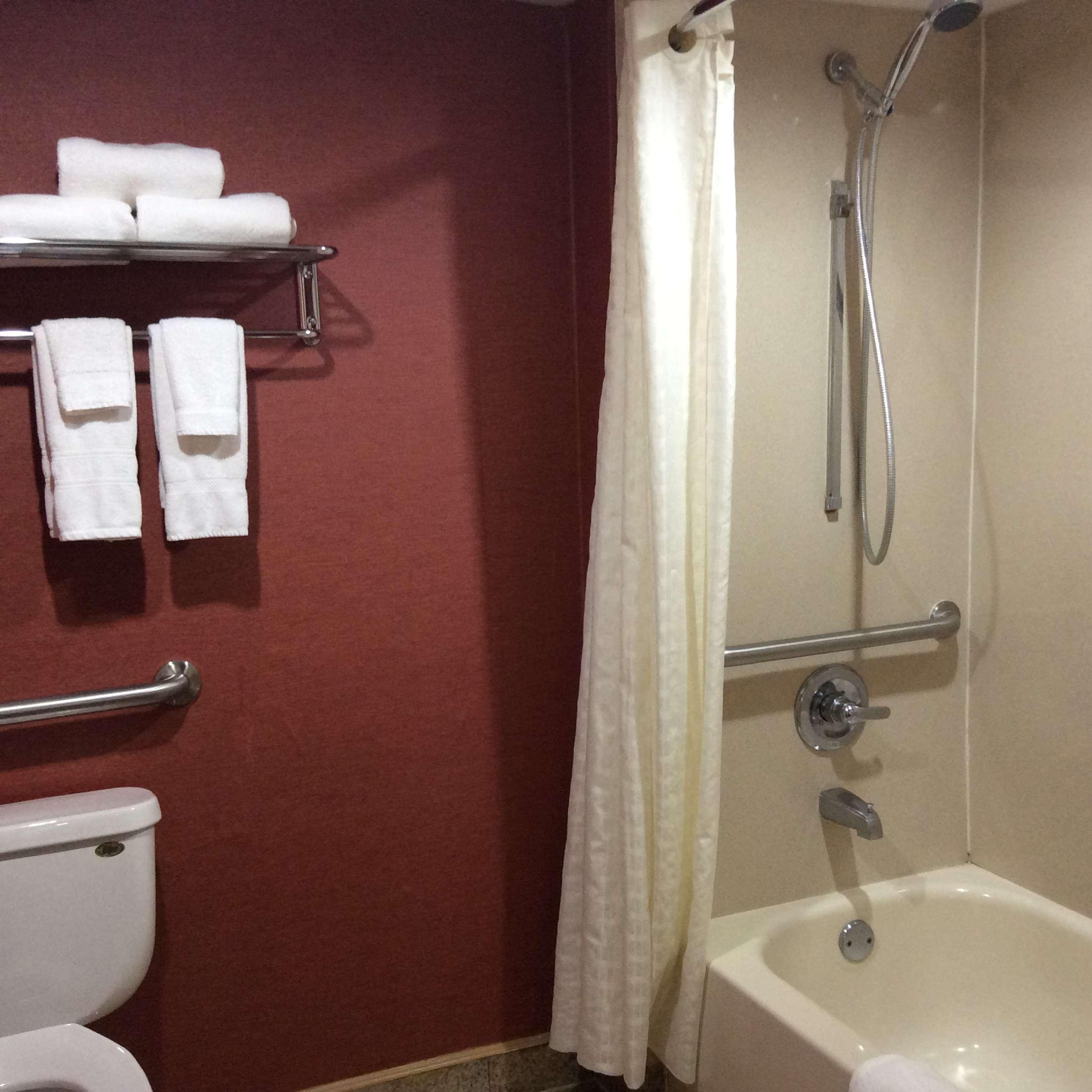 Quality Jacksonville - Near Naval Air Station 3*