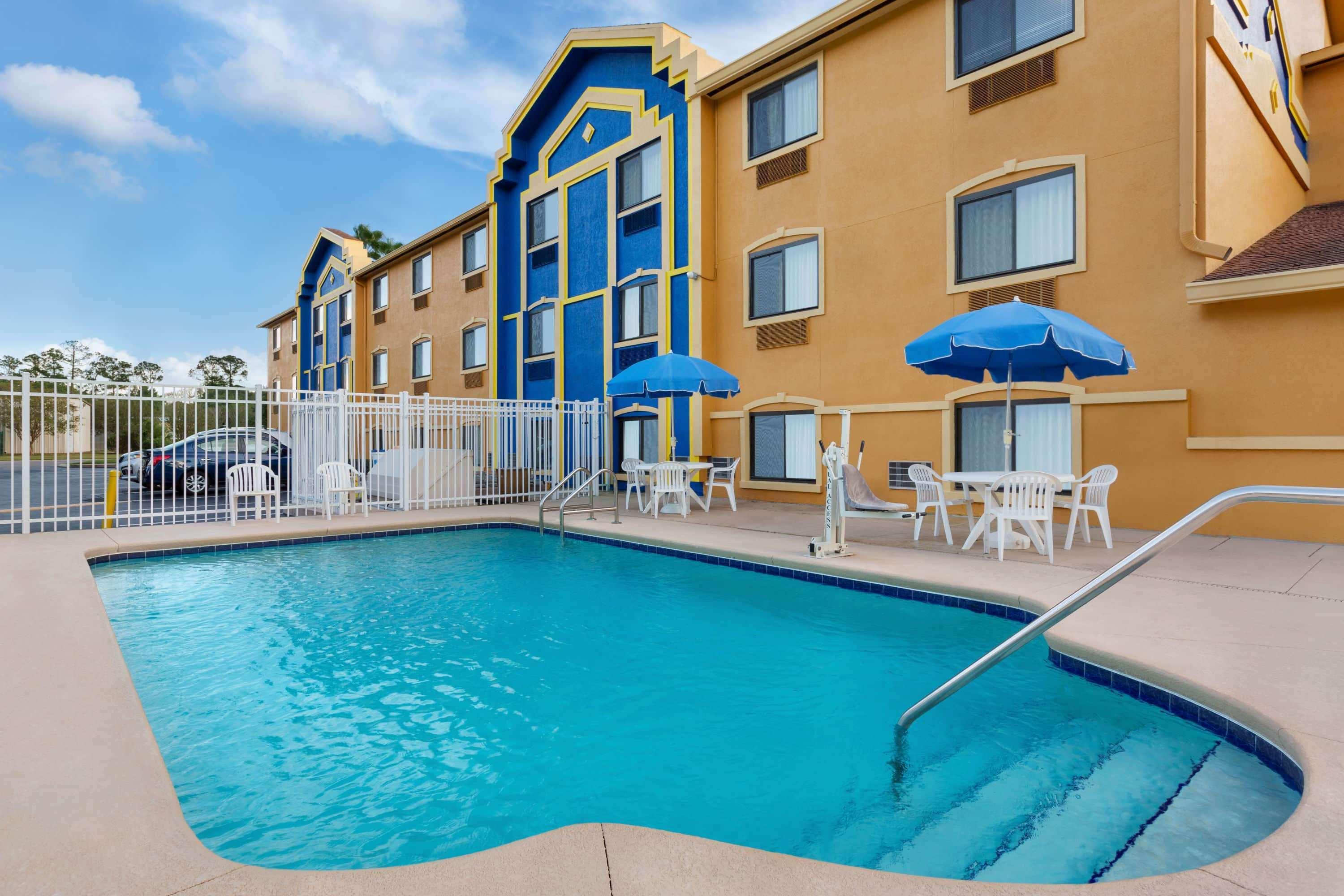 Days By Wyndham Orange Park/jacksonville Hotel