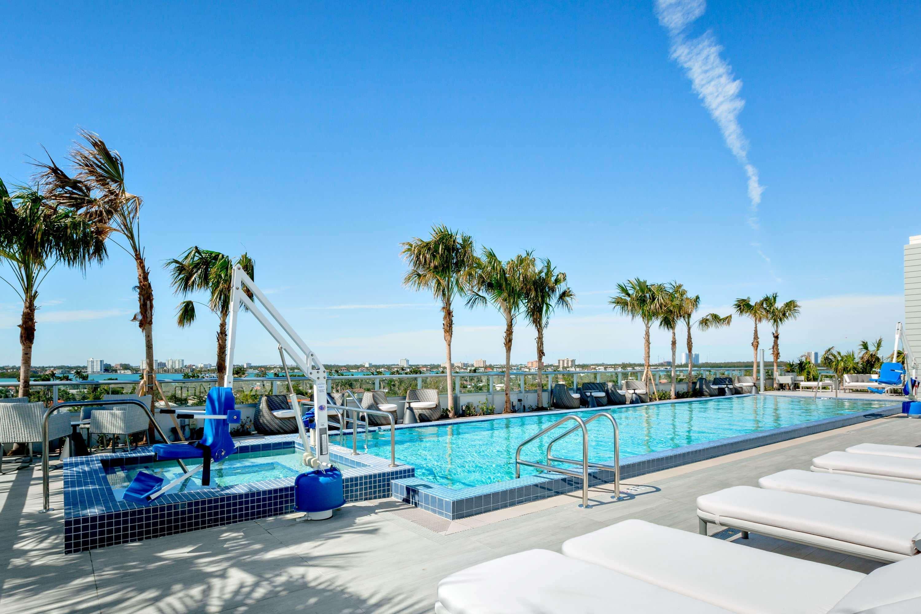 Hotel Tryp By Wyndham Miami Bay Harbor