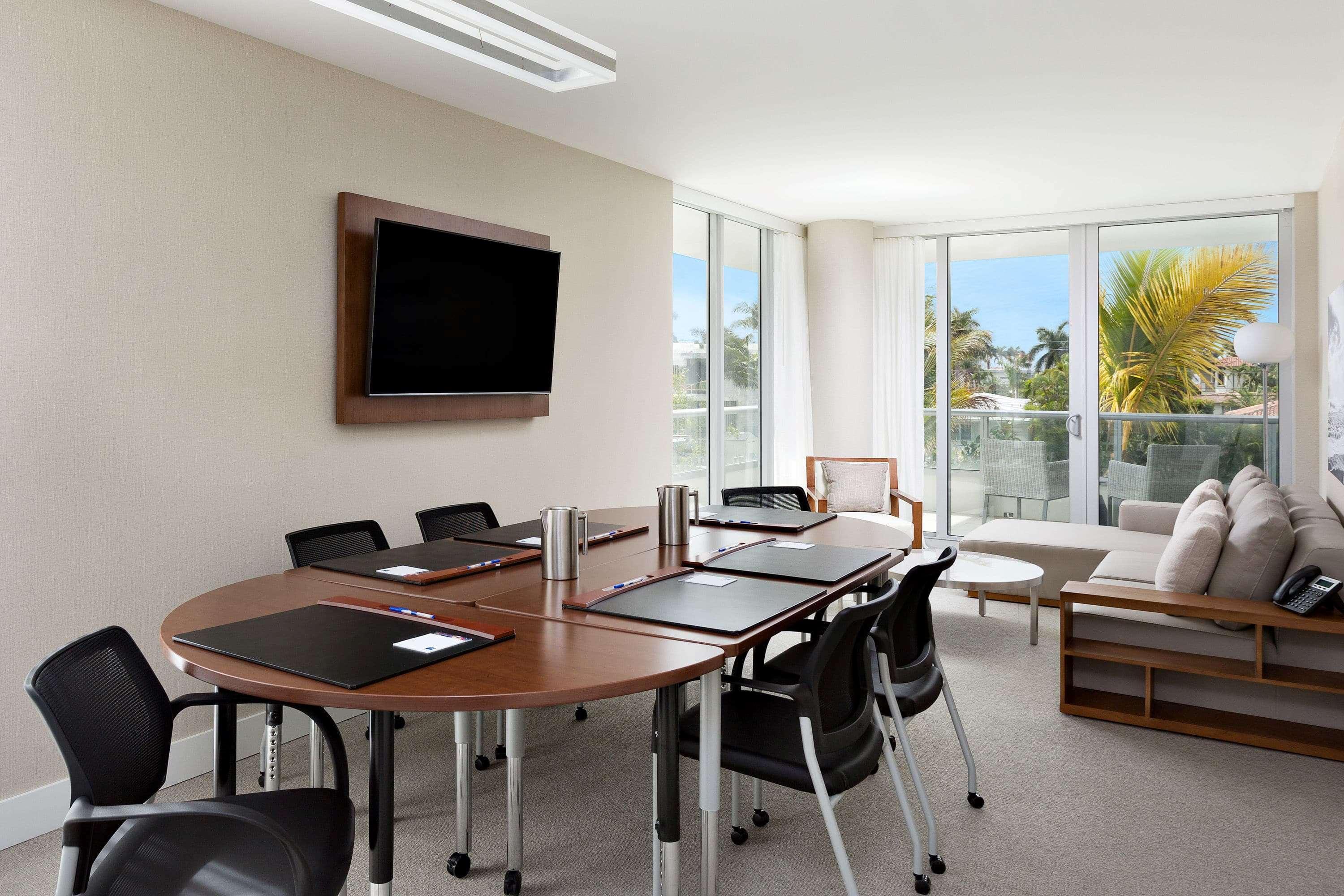 Hotel Tryp By Wyndham Miami Bay Harbor