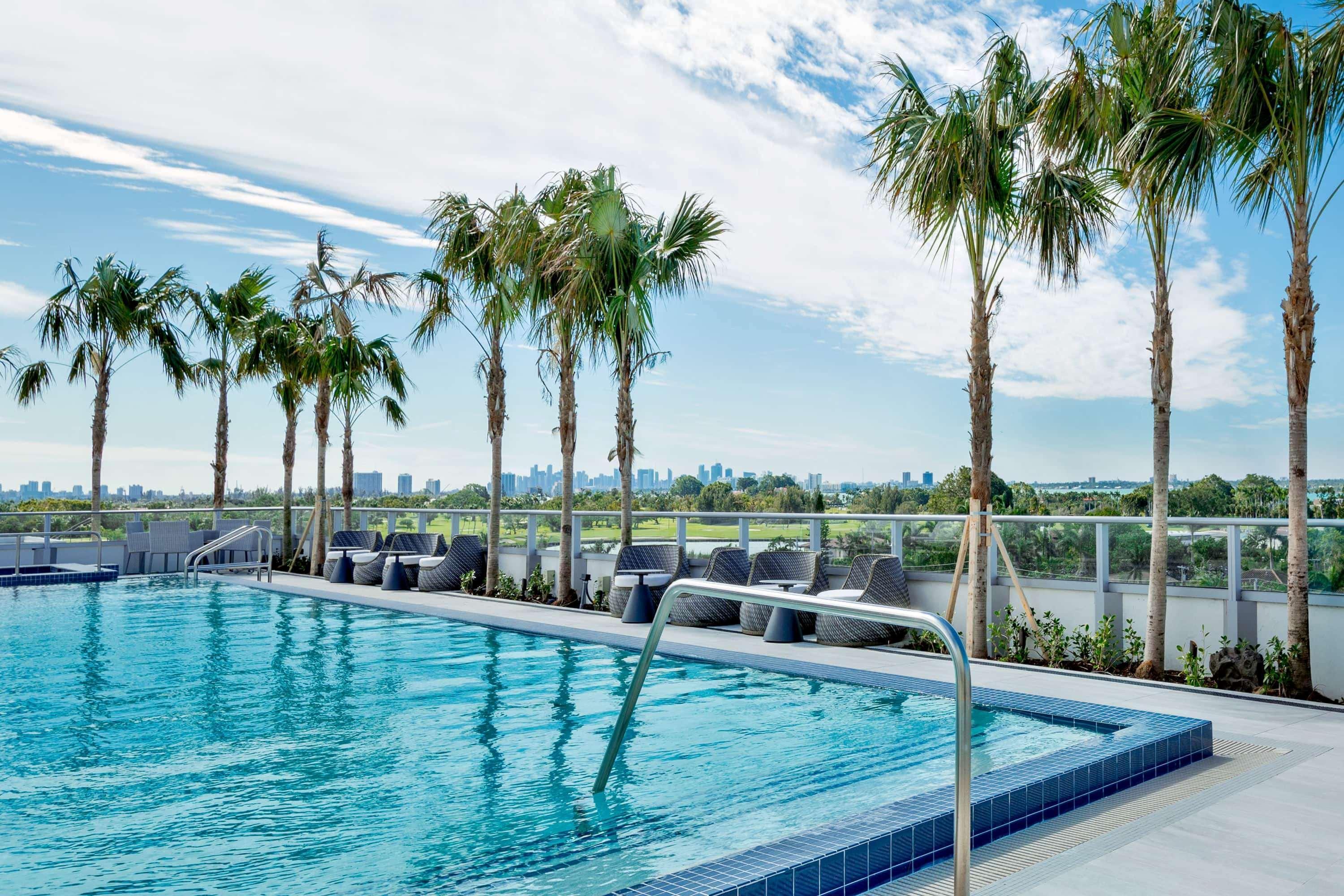 Hotel Tryp By Wyndham Miami Bay Harbor