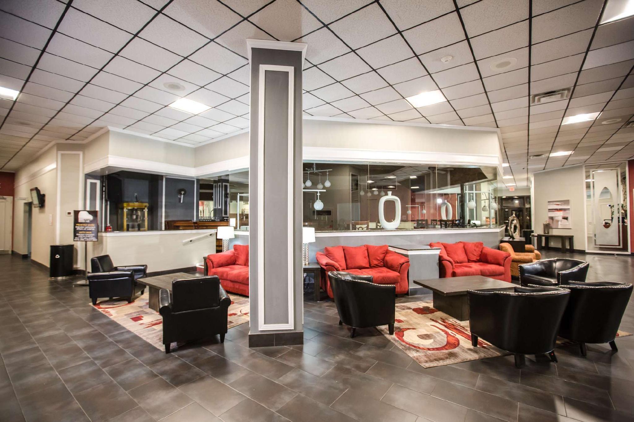 Hotel Ramada By Wyndham & Conference Center