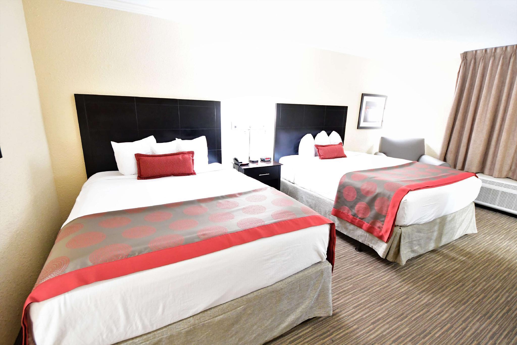 Ramada By Wyndham & Conference Center Hotel