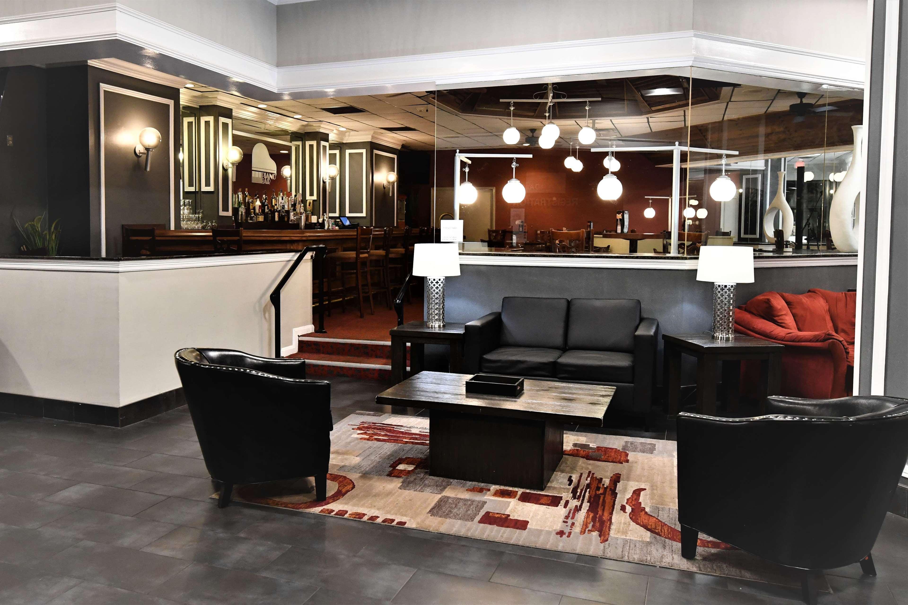 Hotel Ramada By Wyndham & Conference Center Jacksonville