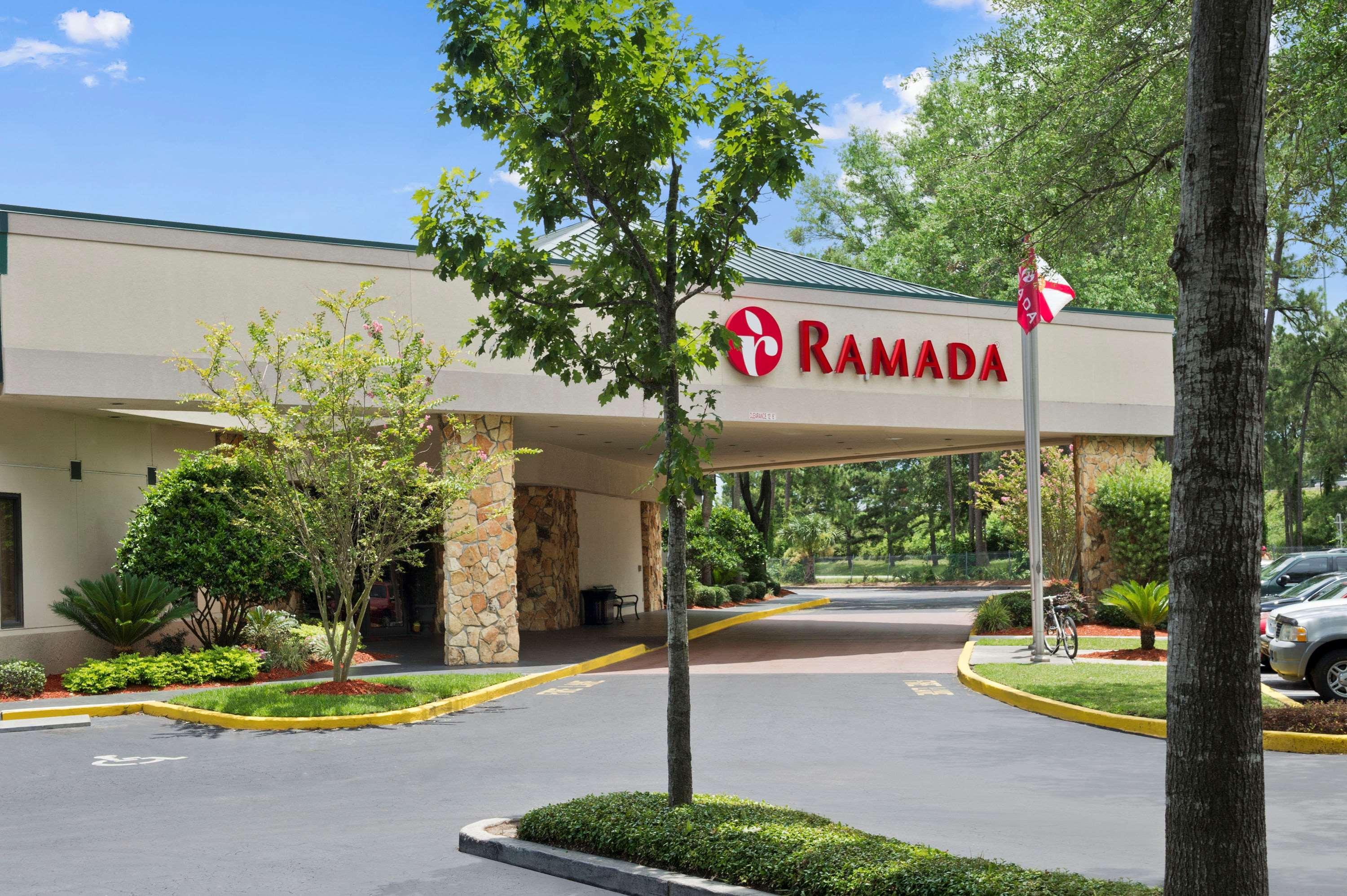 Ramada By Wyndham & Conference Center Hotel Jacksonville
