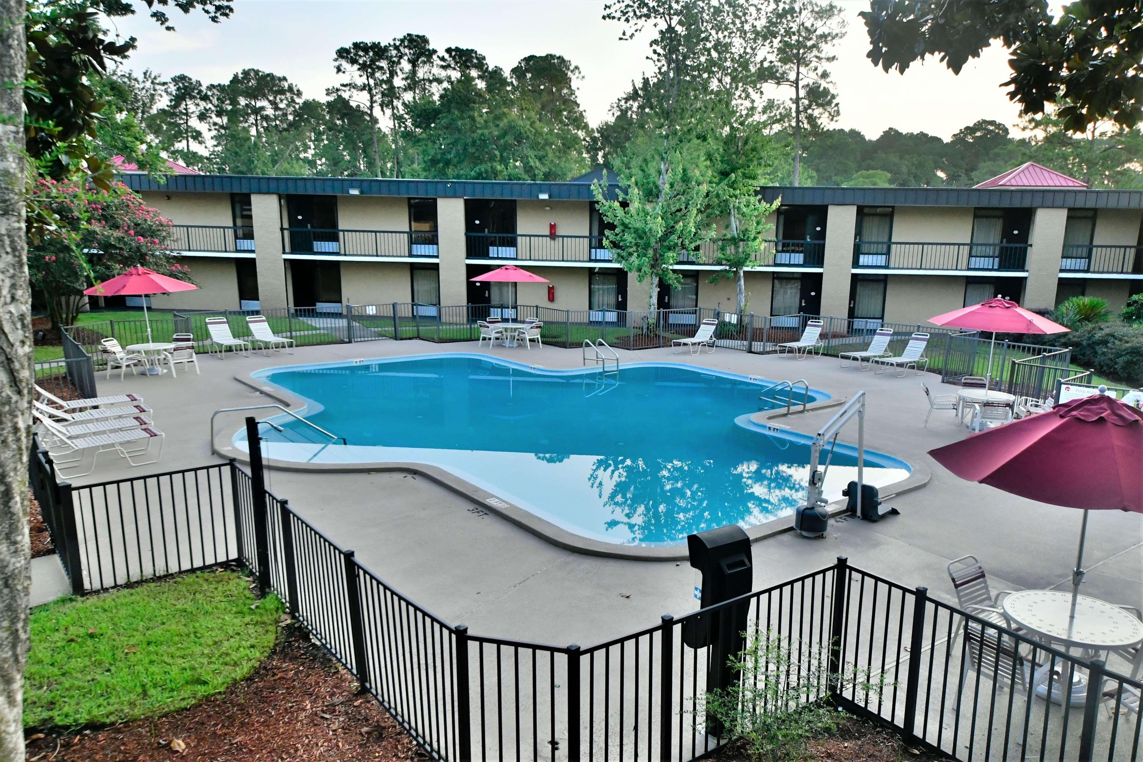 Ramada By Wyndham & Conference Center Jacksonville