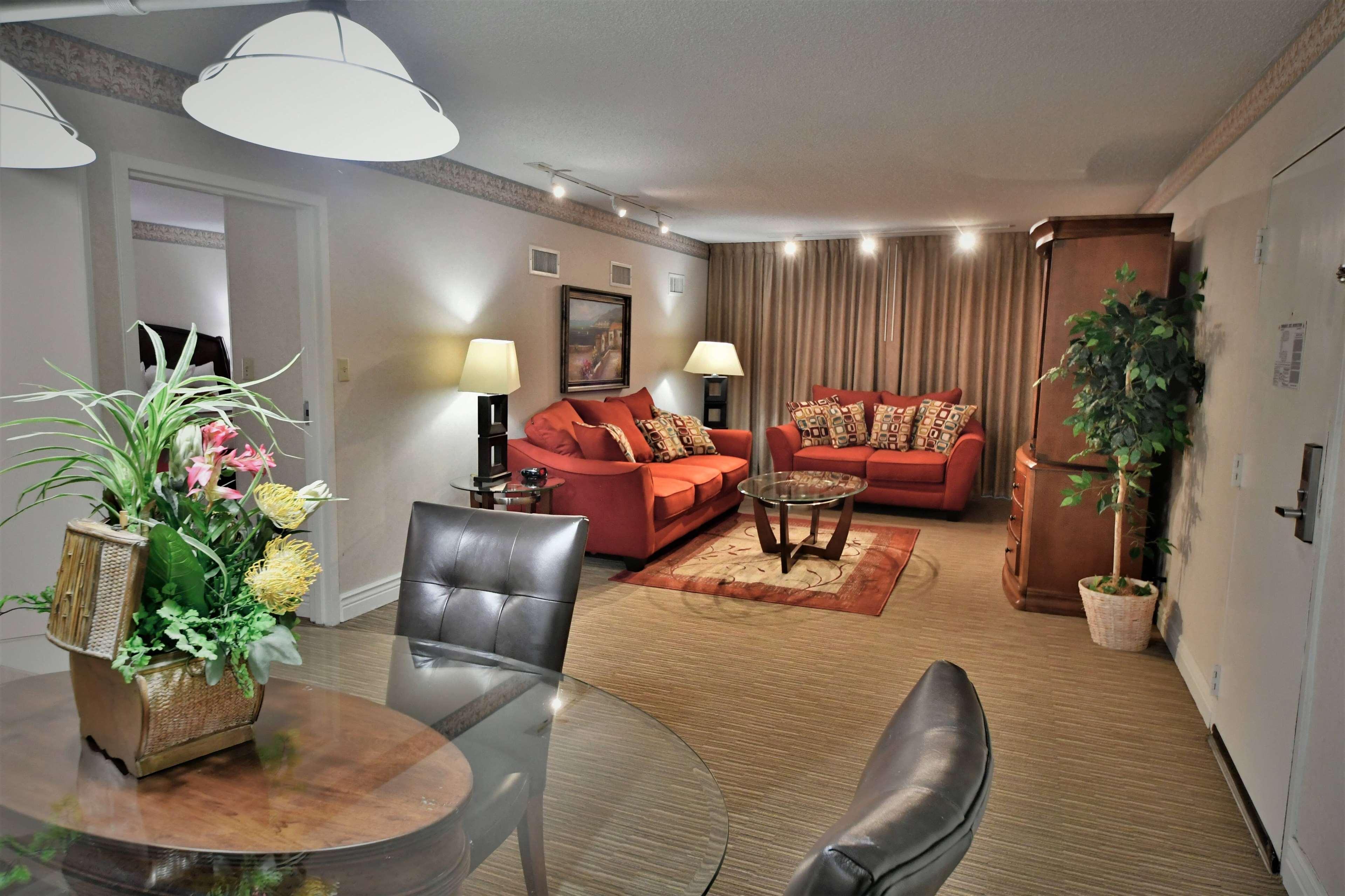 Ramada By Wyndham & Conference Center Hotel Jacksonville