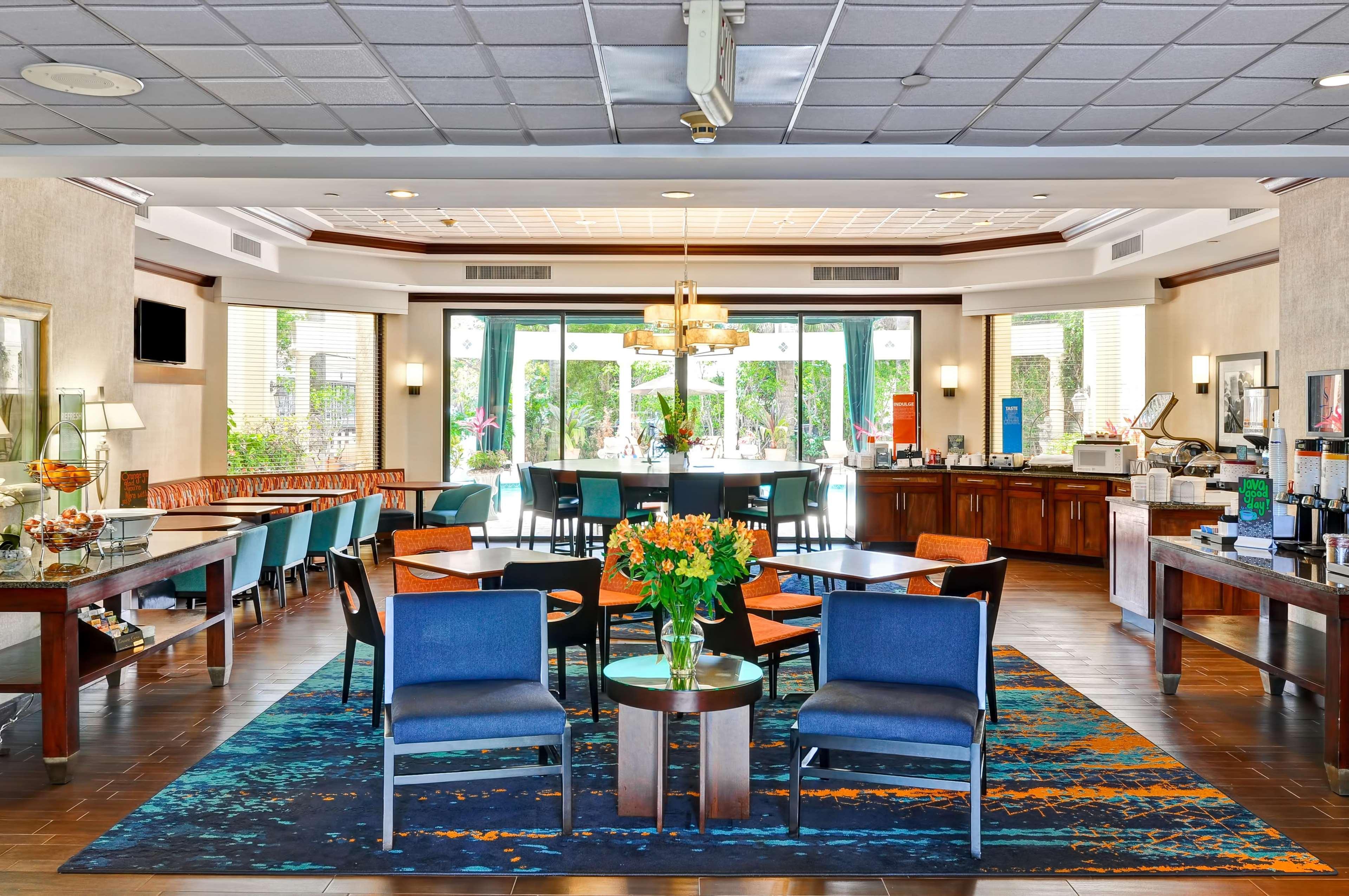 Hotel Hampton 4*