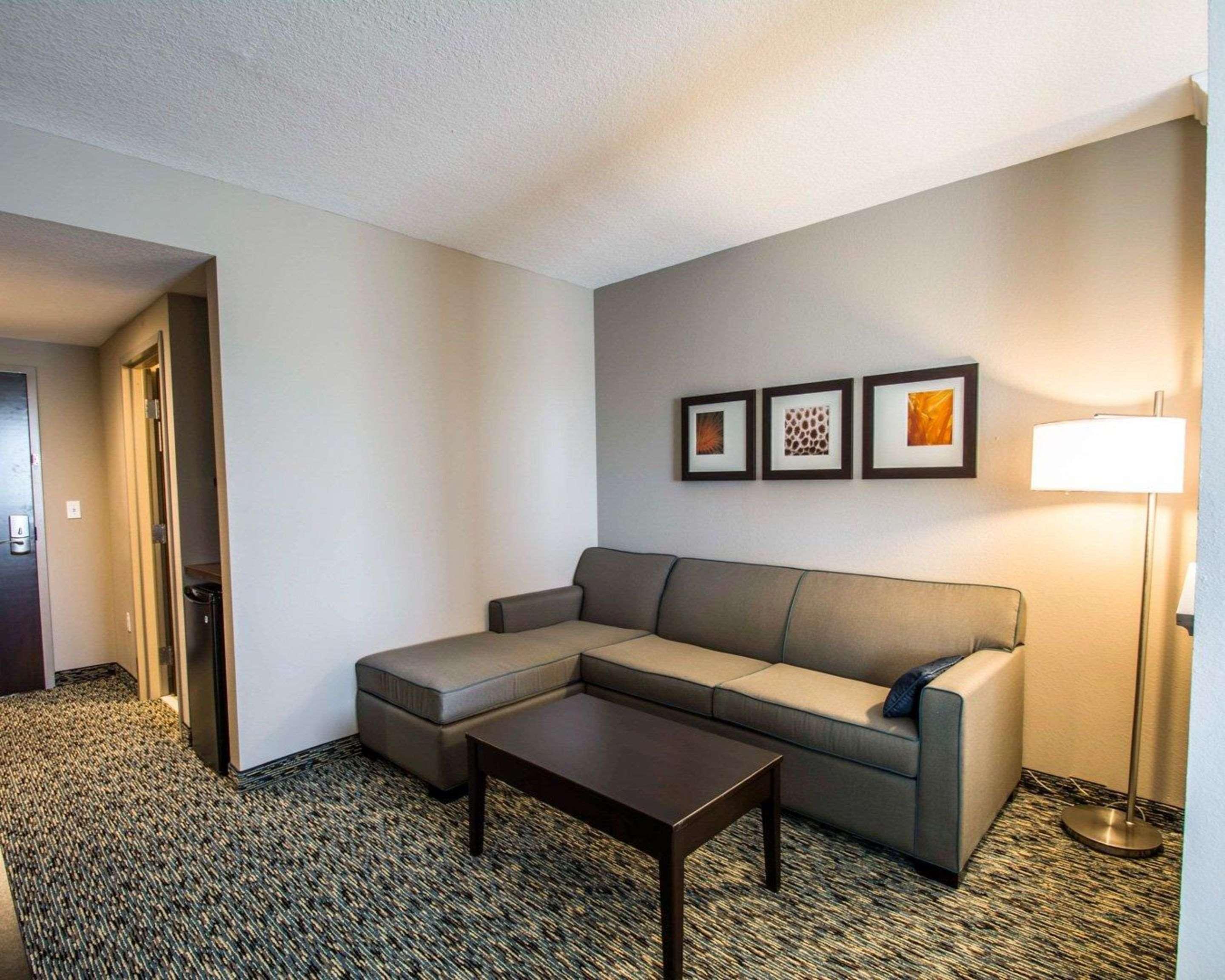Comfort Lauderdale Airport South & Cruise Port Hotel