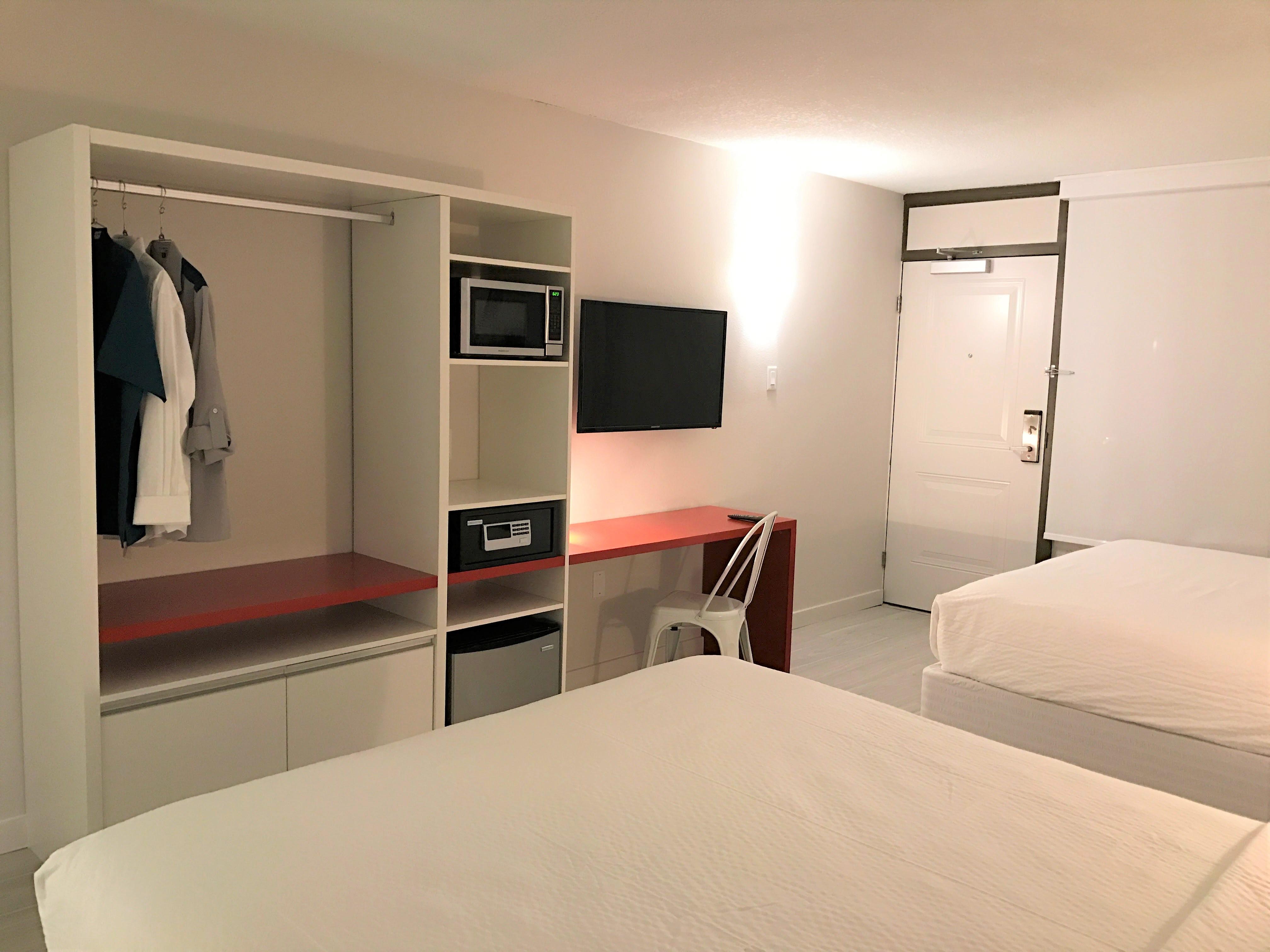 Greenpoint Hotel 3*