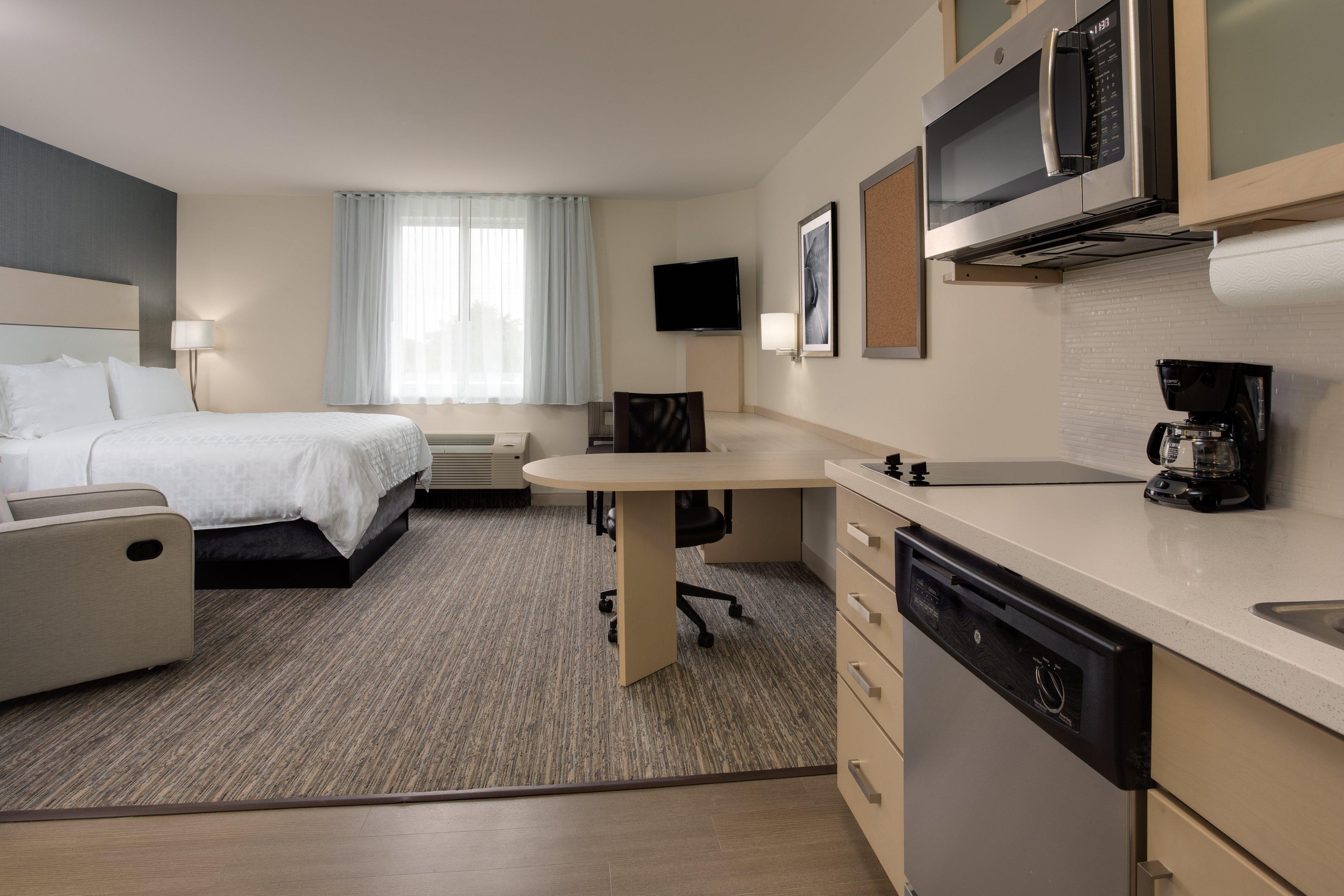 Candlewood Miami Intl Airport - 36th St By Ihg Hotel Miami Springs