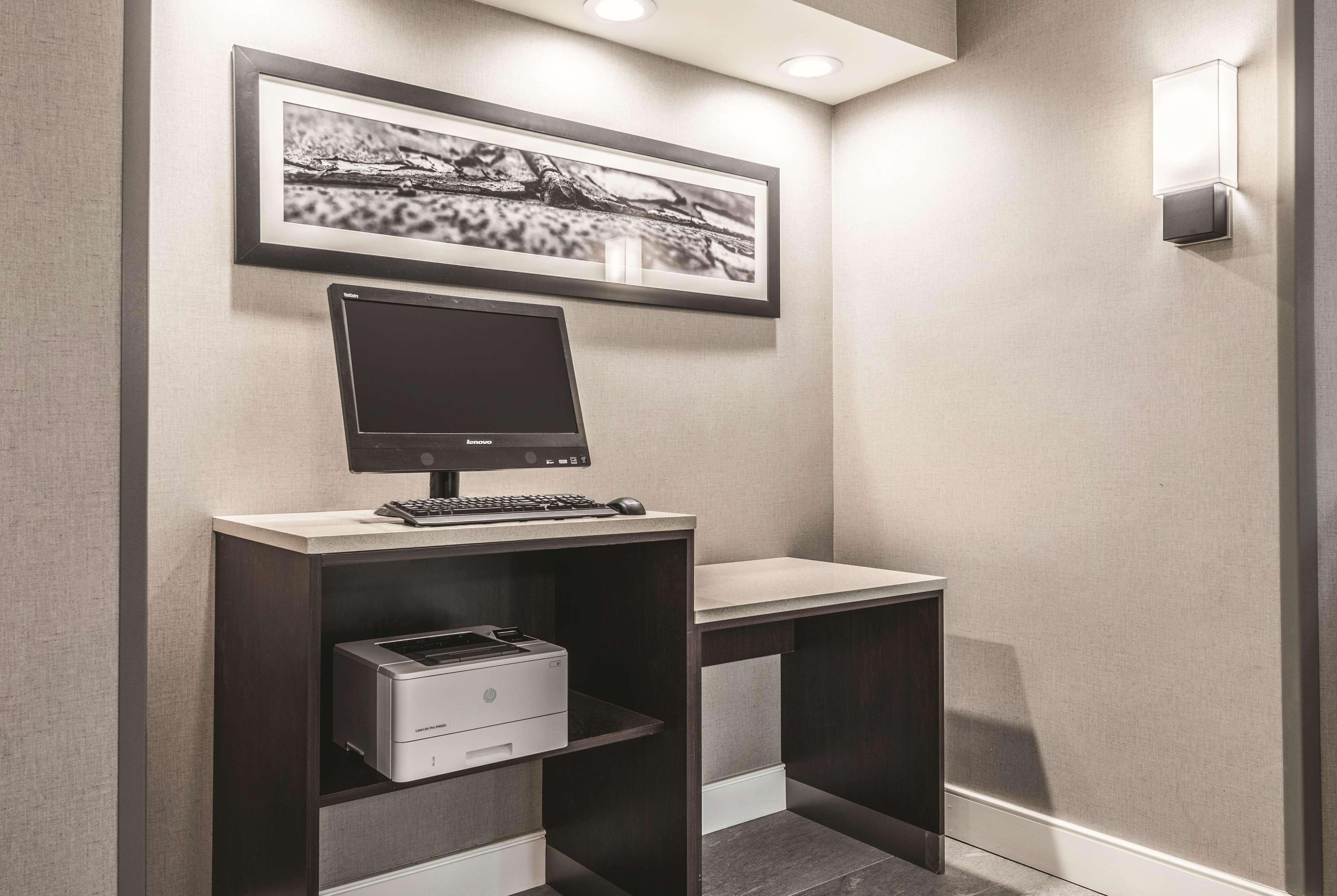 La Quinta By Wyndham Orlando Mary Hotel
