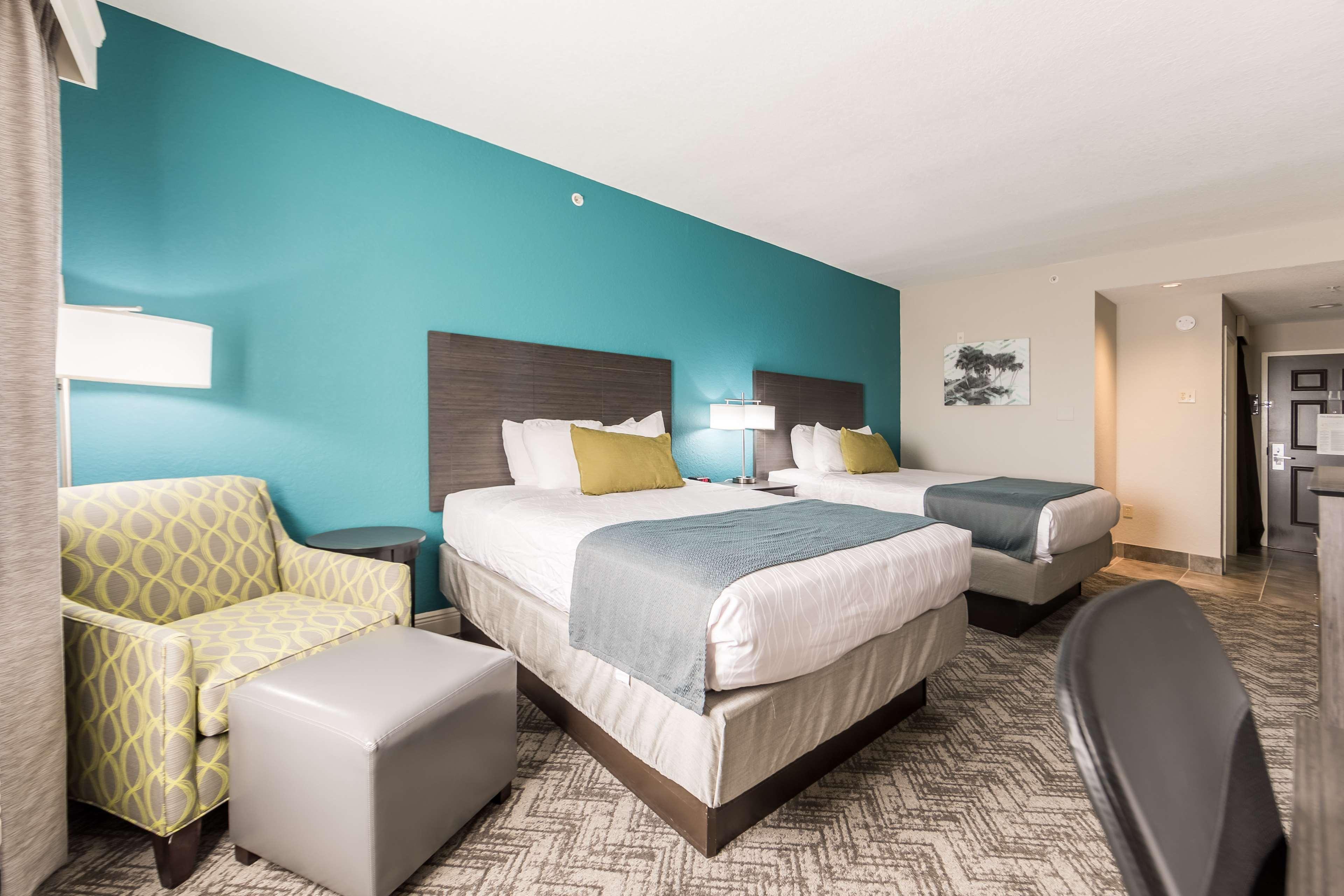 Western & Hotel