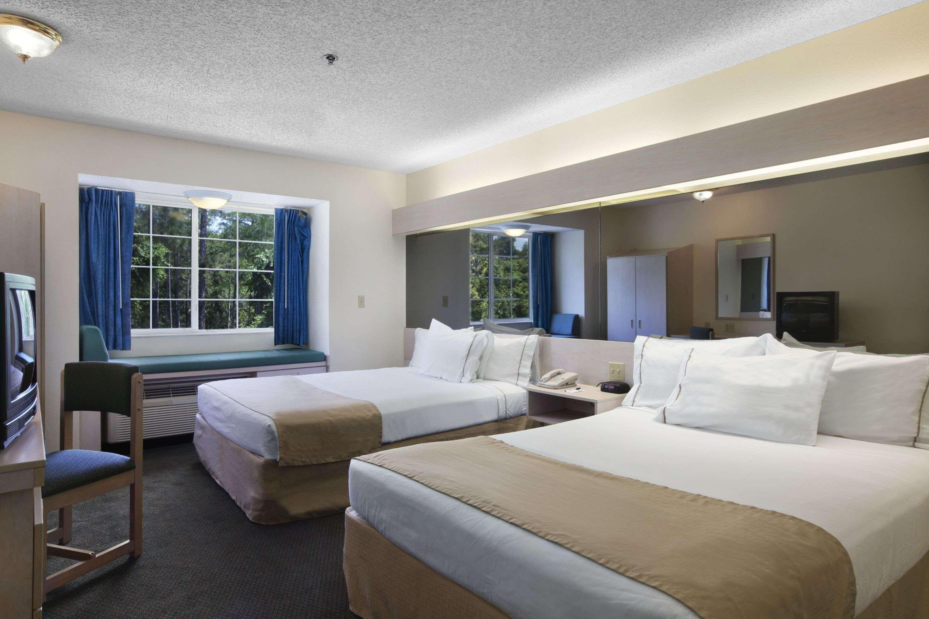 Microtel & By Wyndham I-95 Palm Coast