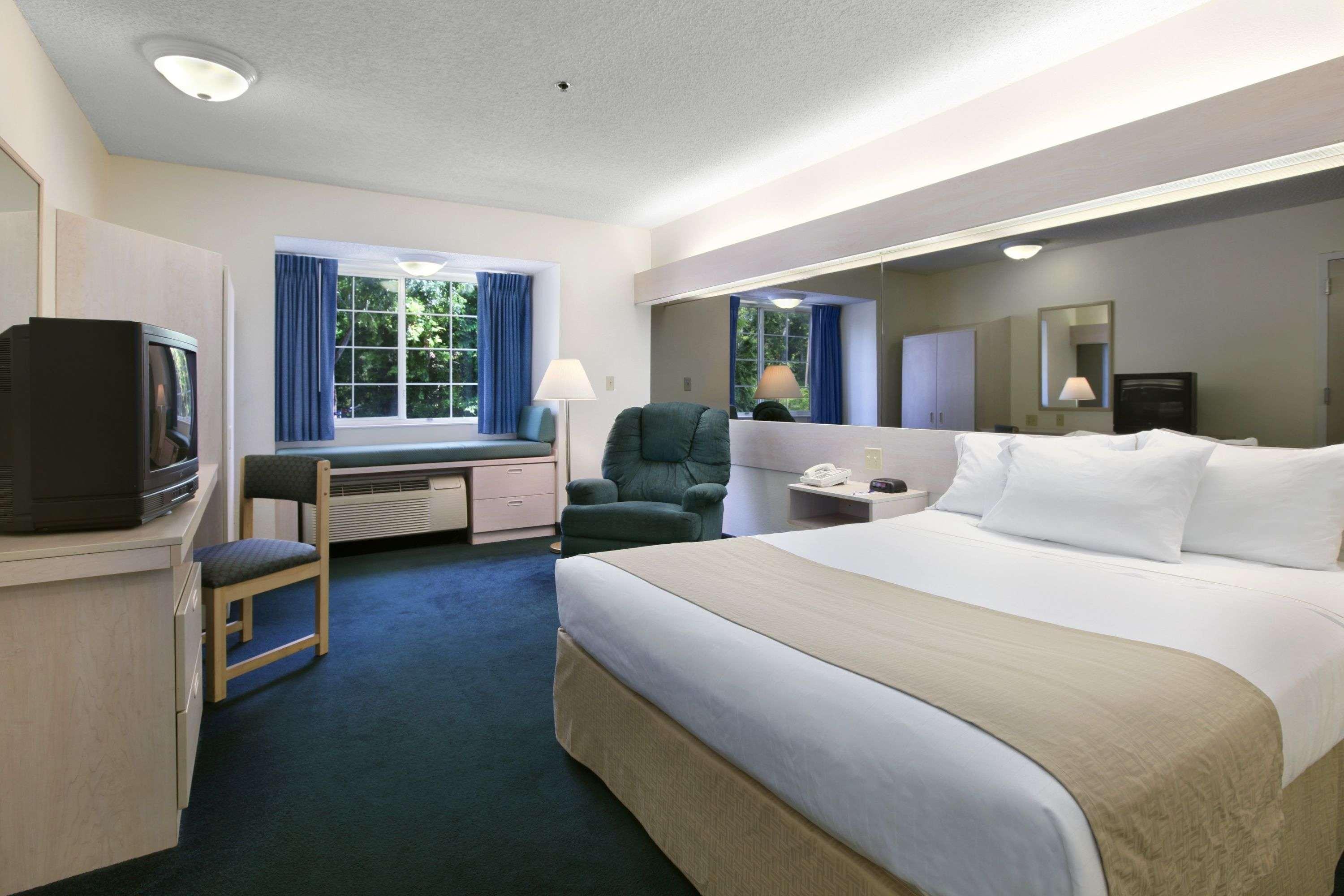Microtel & By Wyndham I-95 Palm Coast