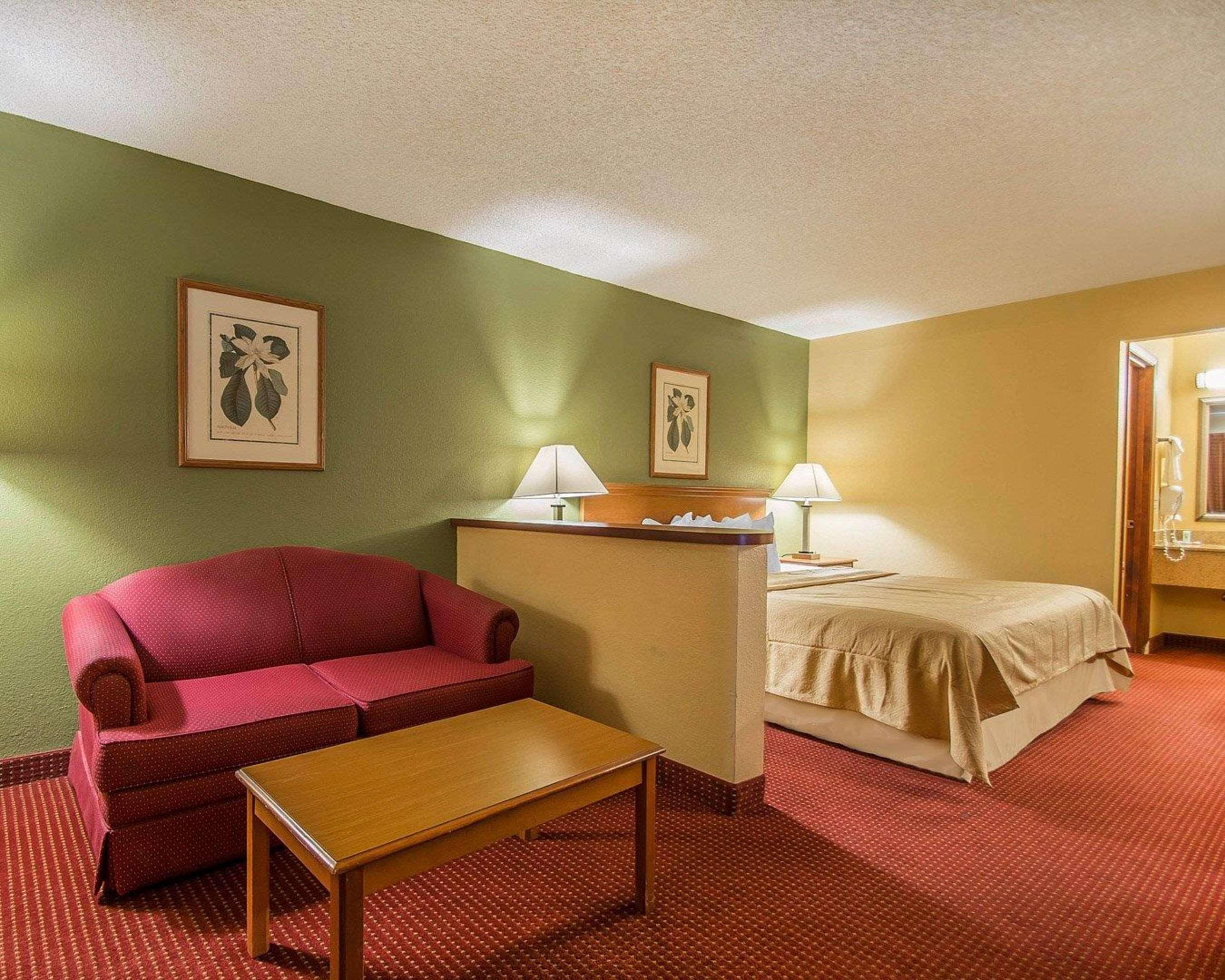Quality & Mt Dora North Hotel 2*