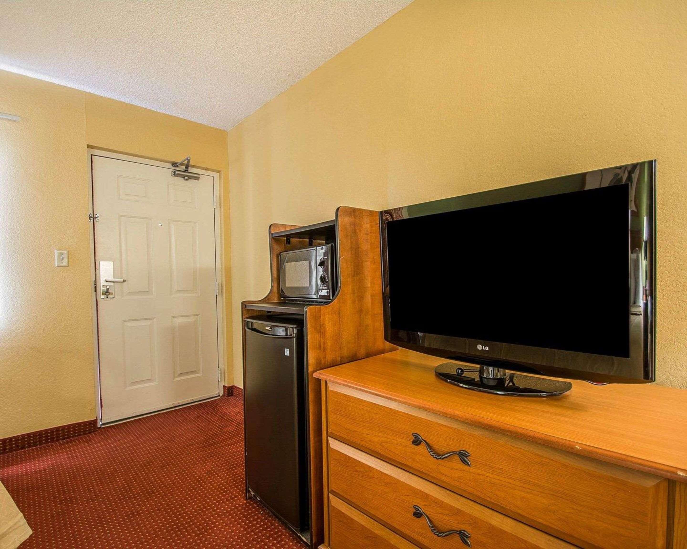 Quality & Mt Dora North Hotel 2*