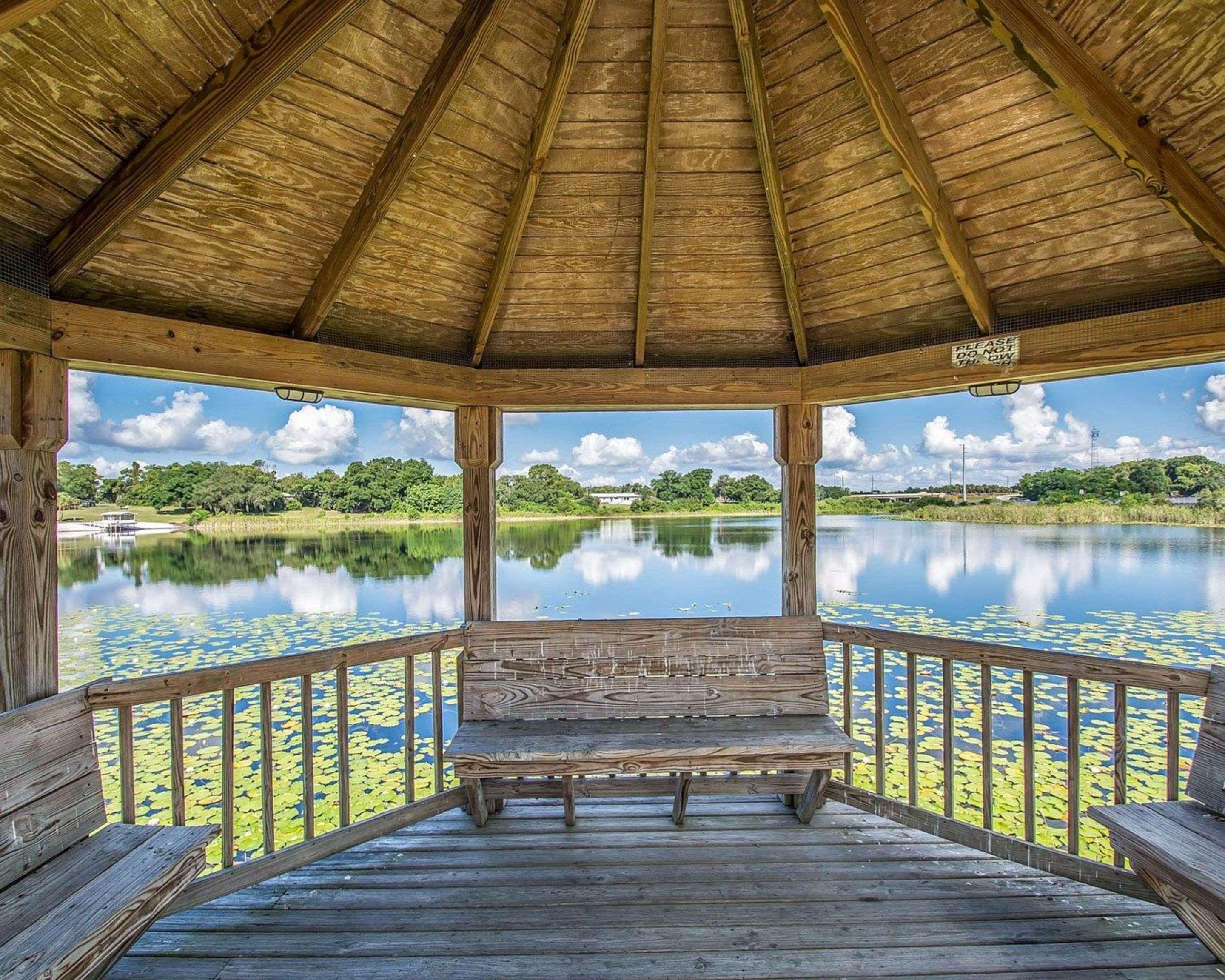 Quality & Mt Dora North Hotel 2*
