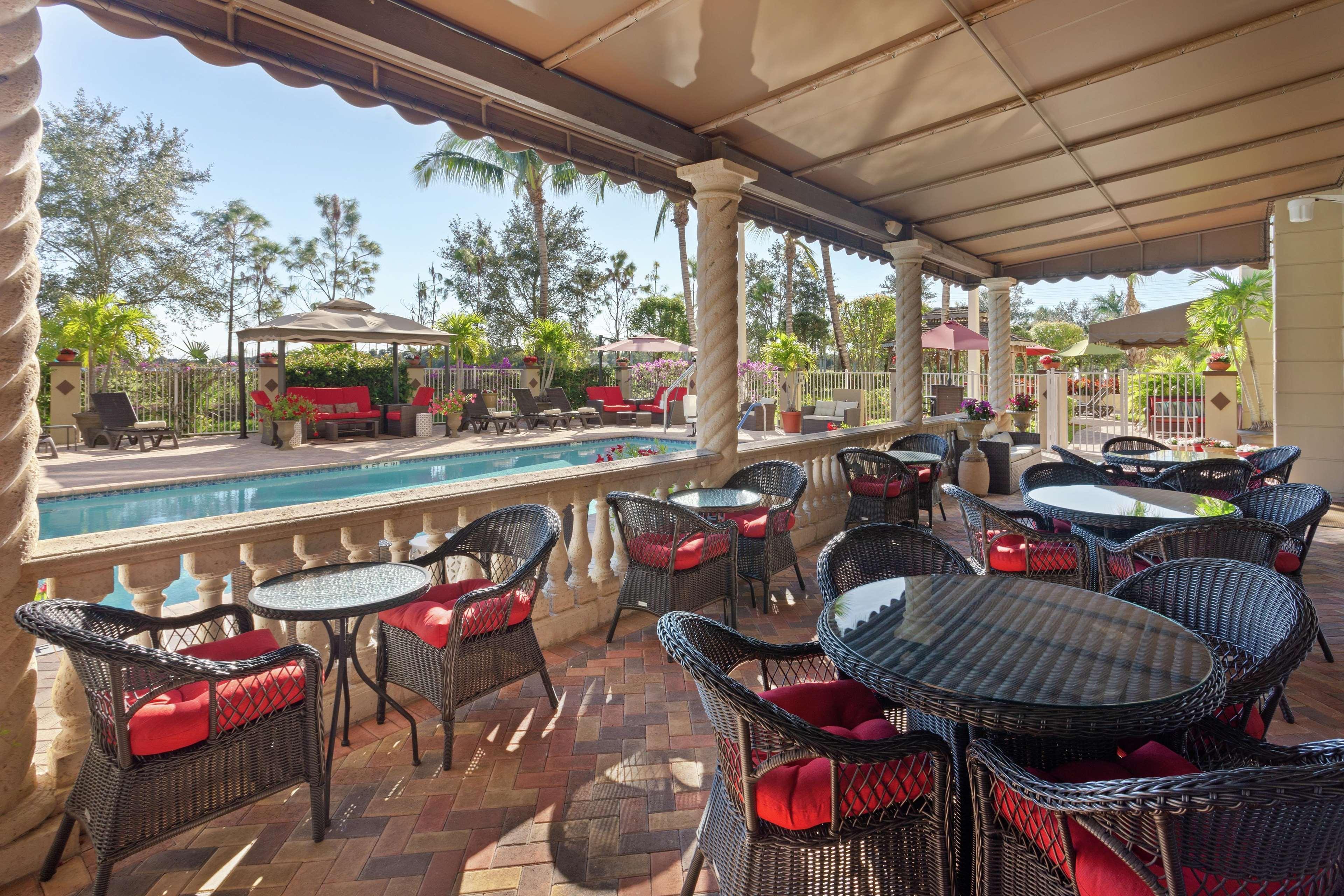 Hampton & Wellington Hotel