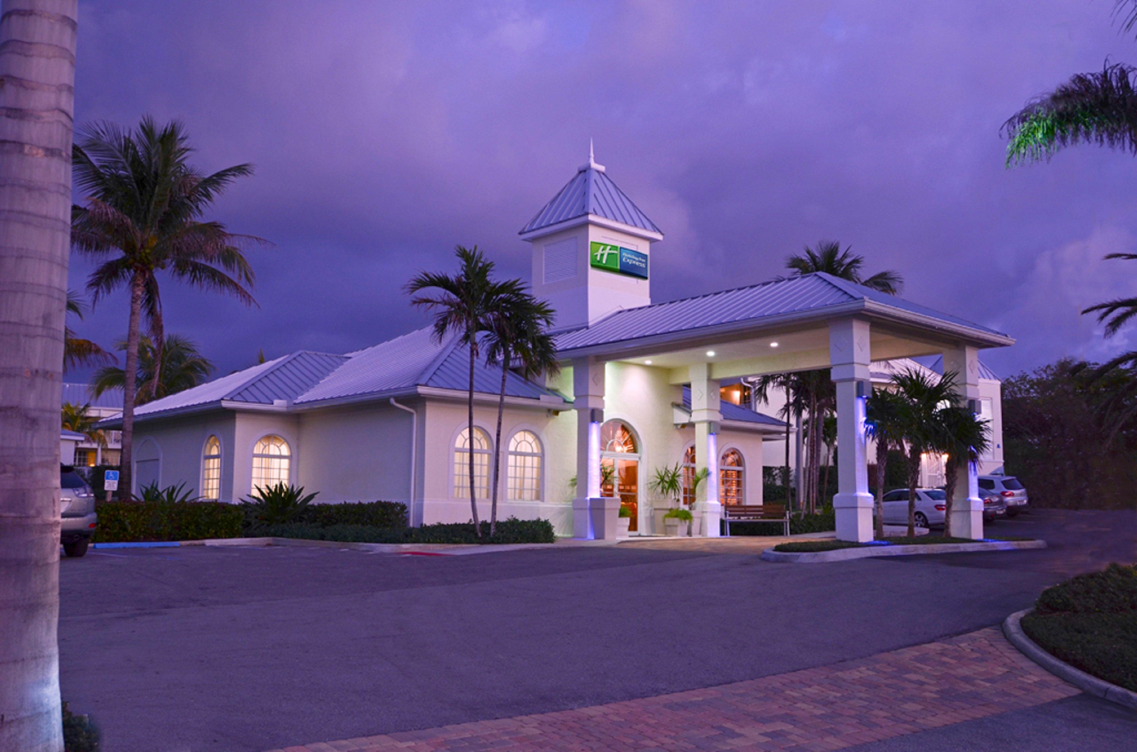 Express- North Palm And Ihg Hotel