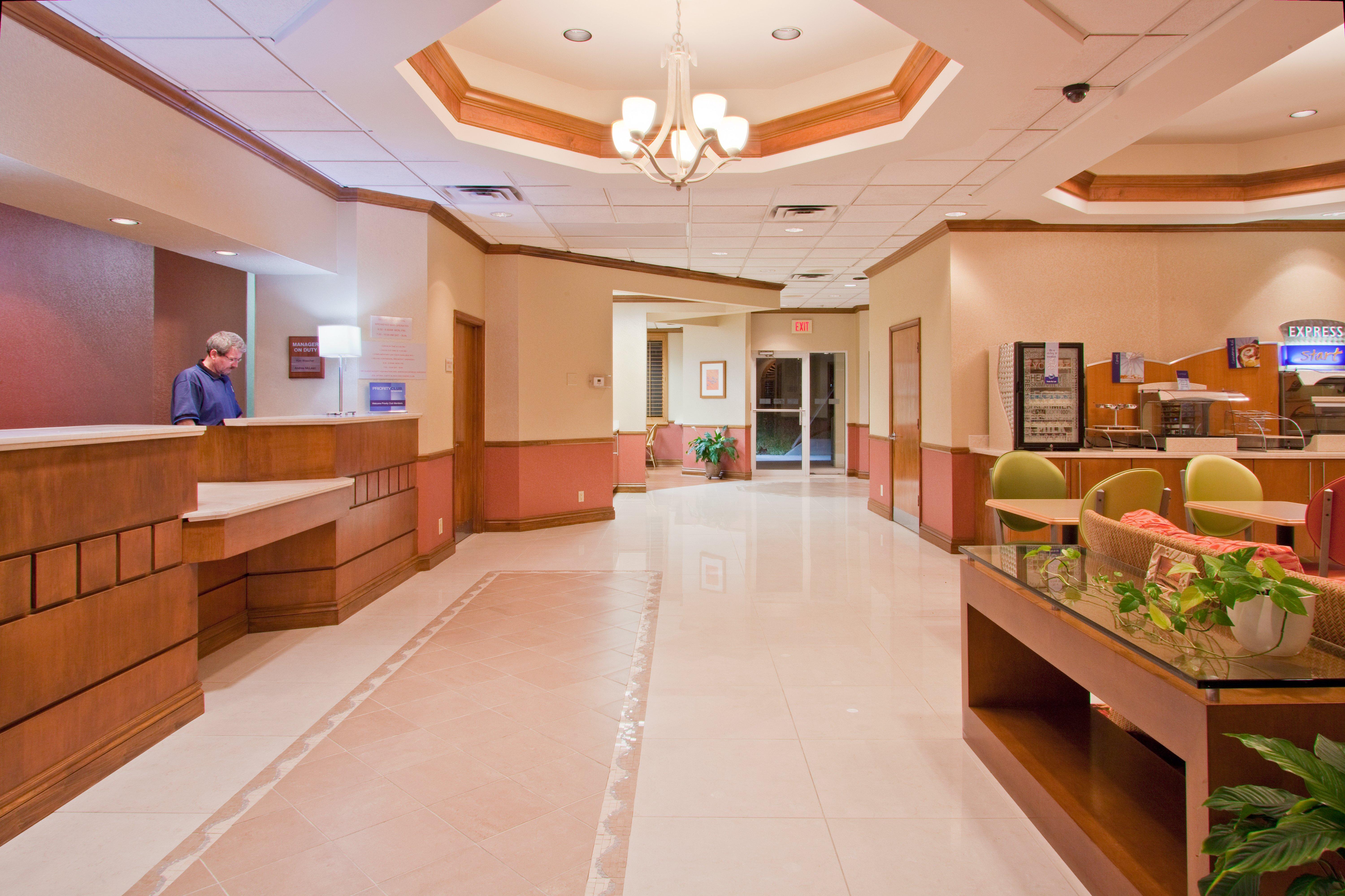 Express- North Palm And Ihg Juno Beach