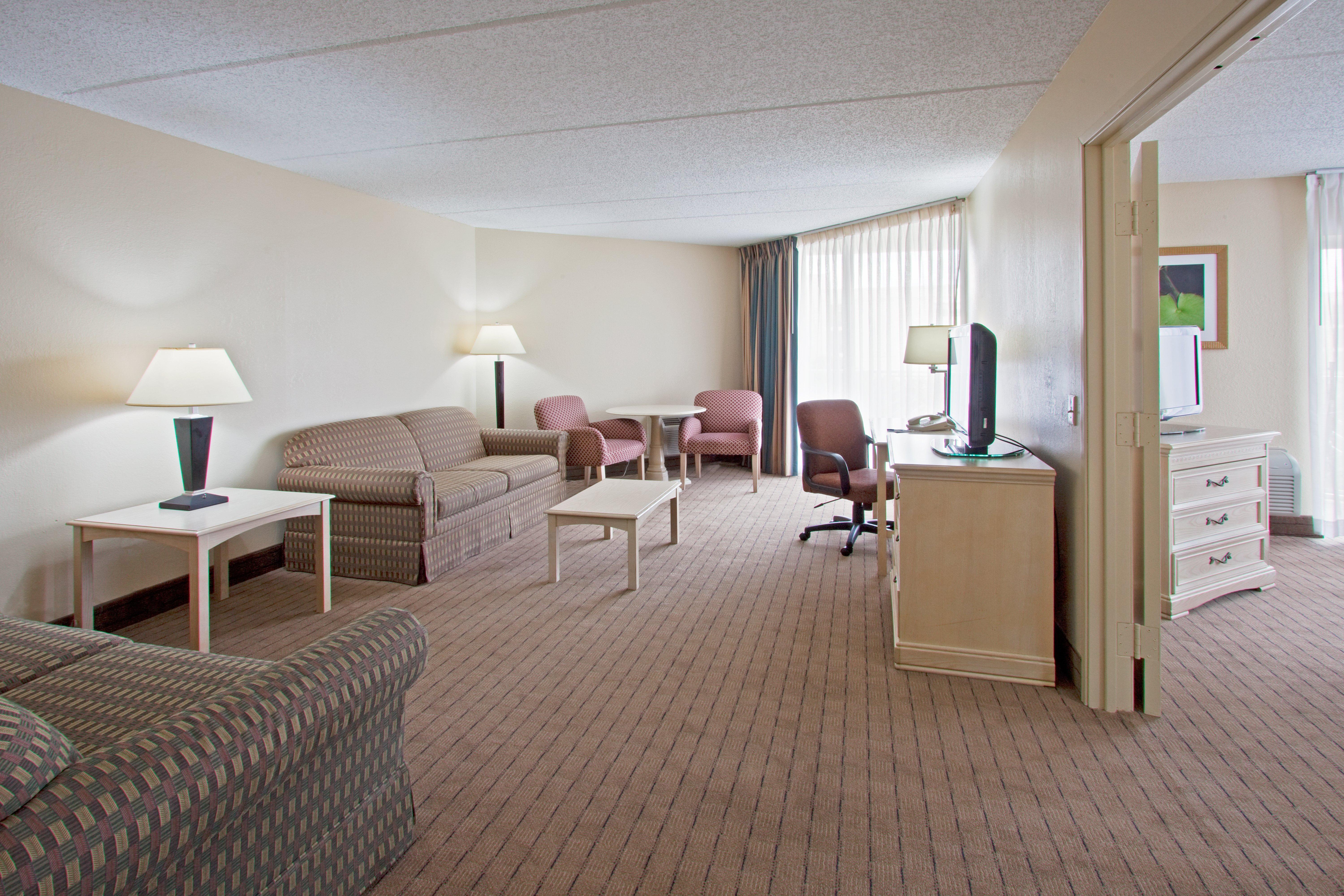 Express- North Palm And Ihg Hotel 3*