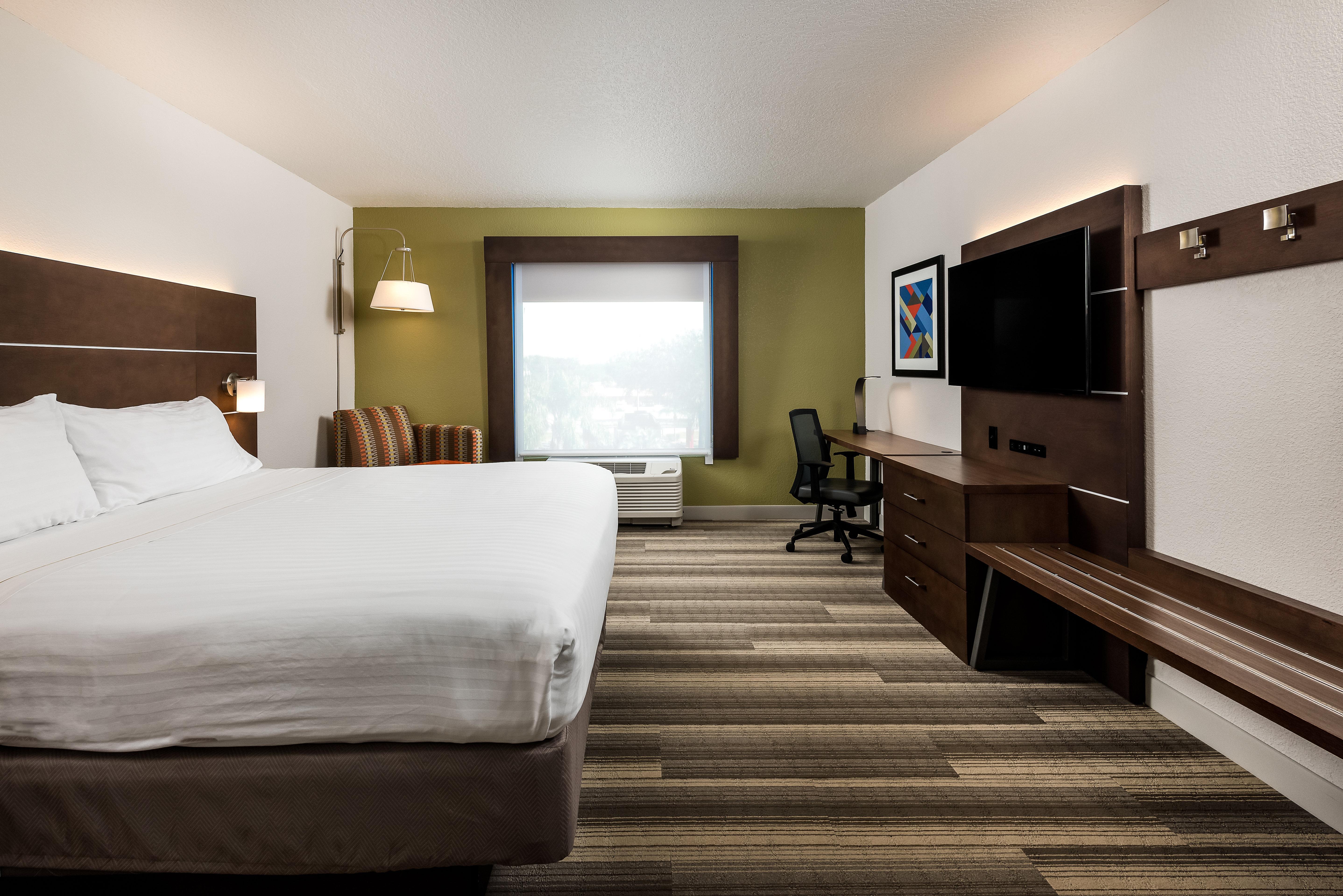 Express & By Ihg Hotel Bartow