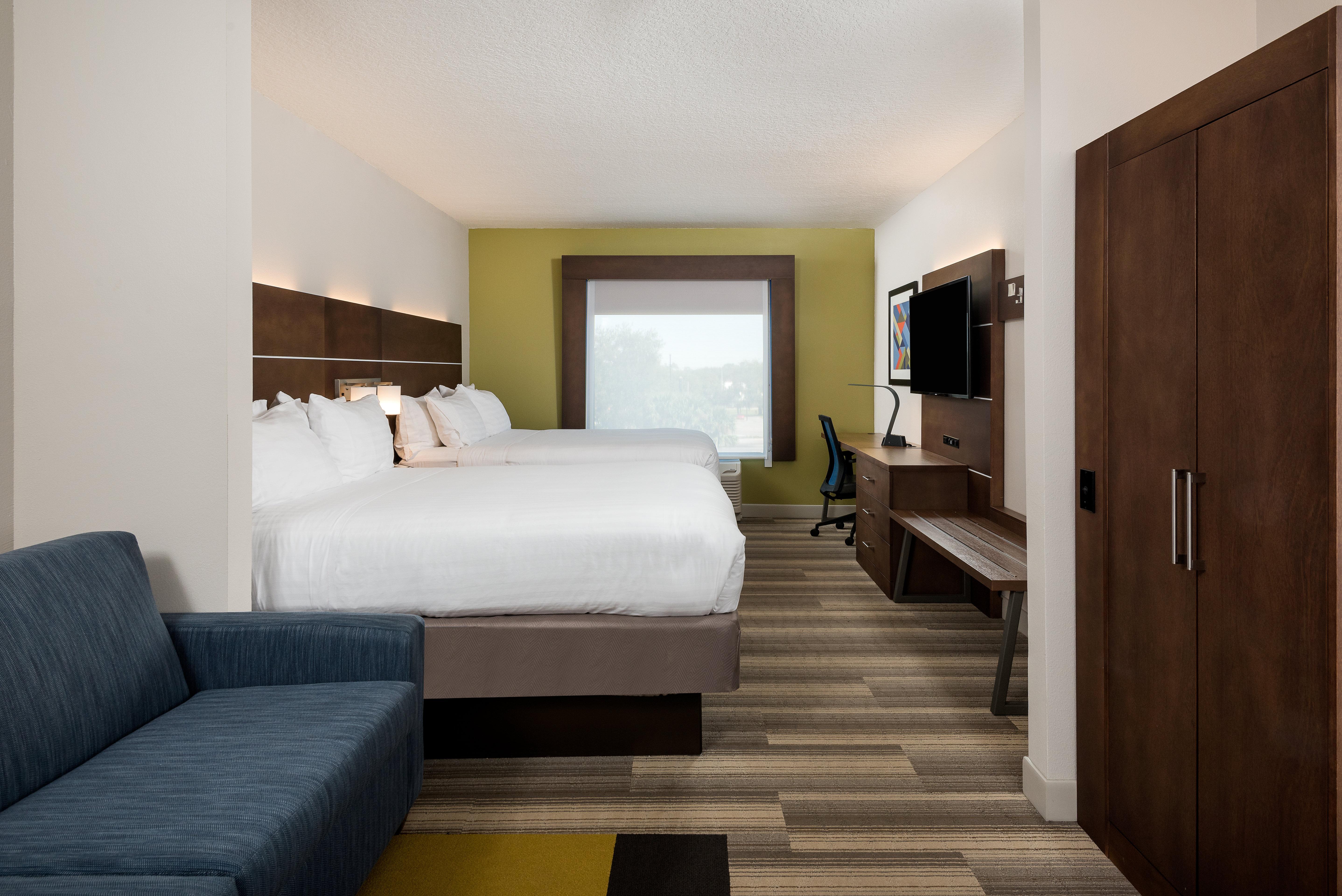 Hotel Express & By Ihg 2*