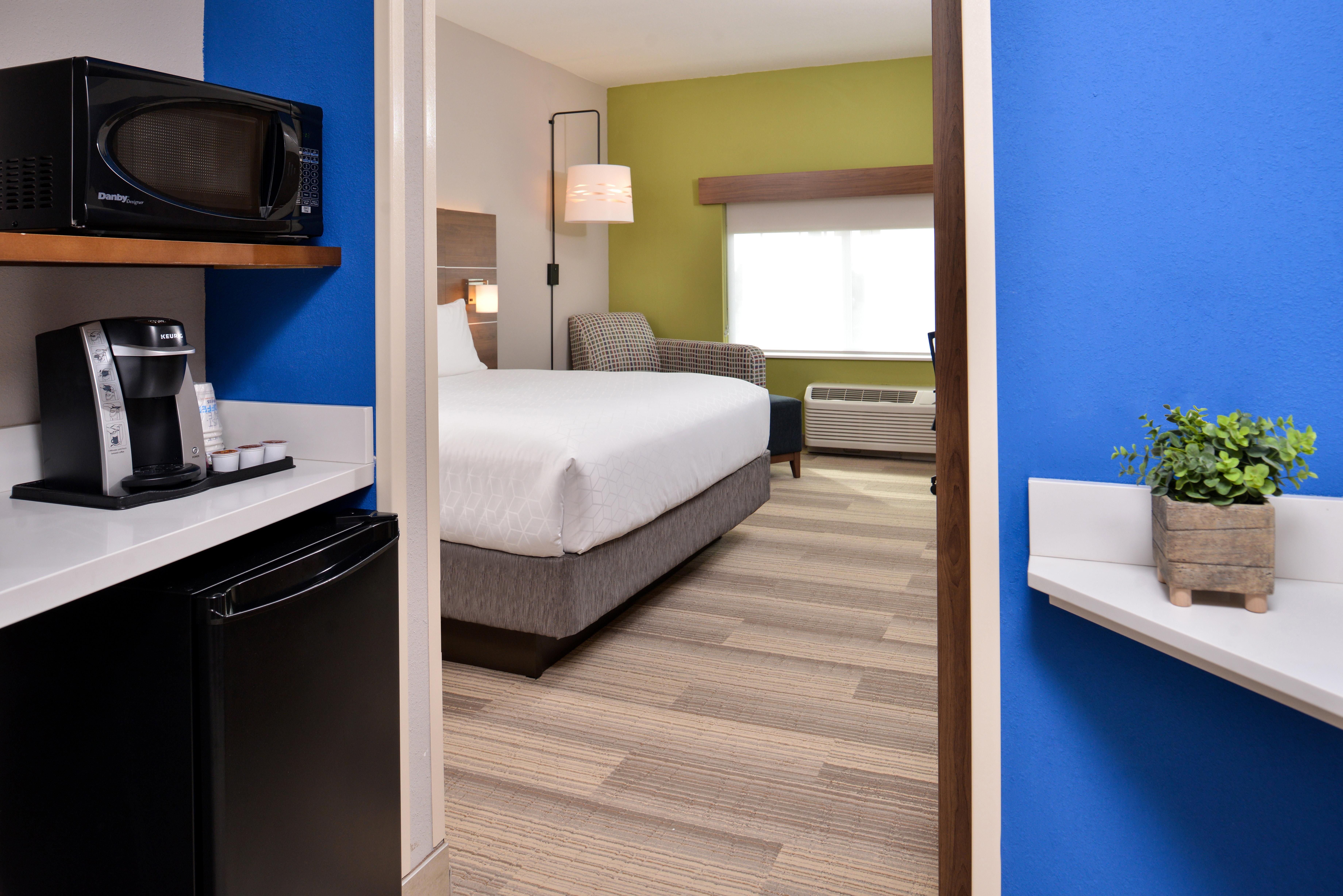 Express Melbourne West By Ihg West Melbourne